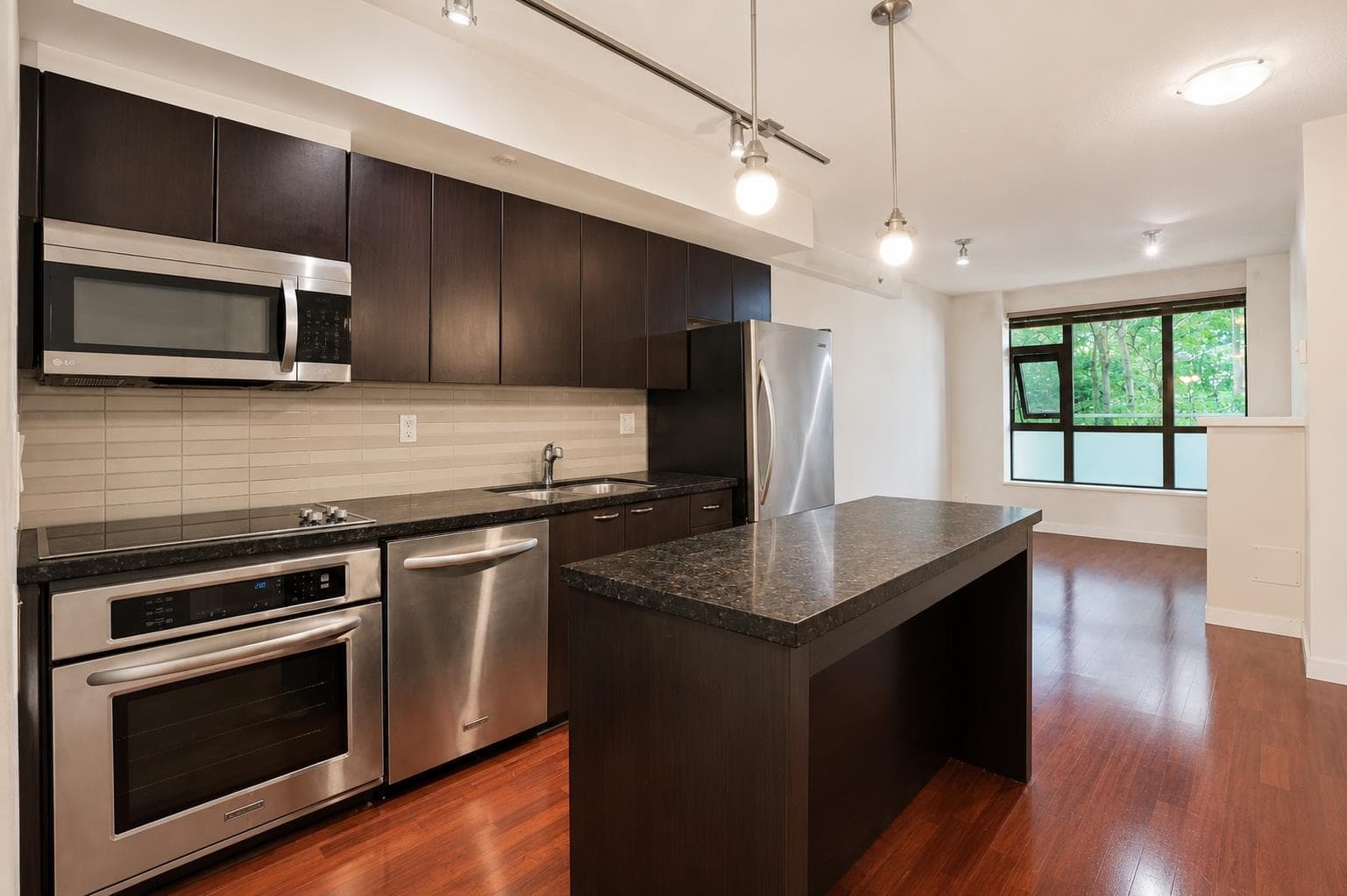 201 - 538 Smithe Street, Vancouver, V6B 0A6 — photo 4