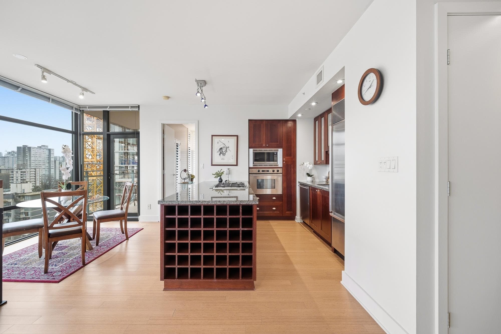 1602 - 1863 Alberni Street, Vancouver, V6G 3H8 — photo 3
