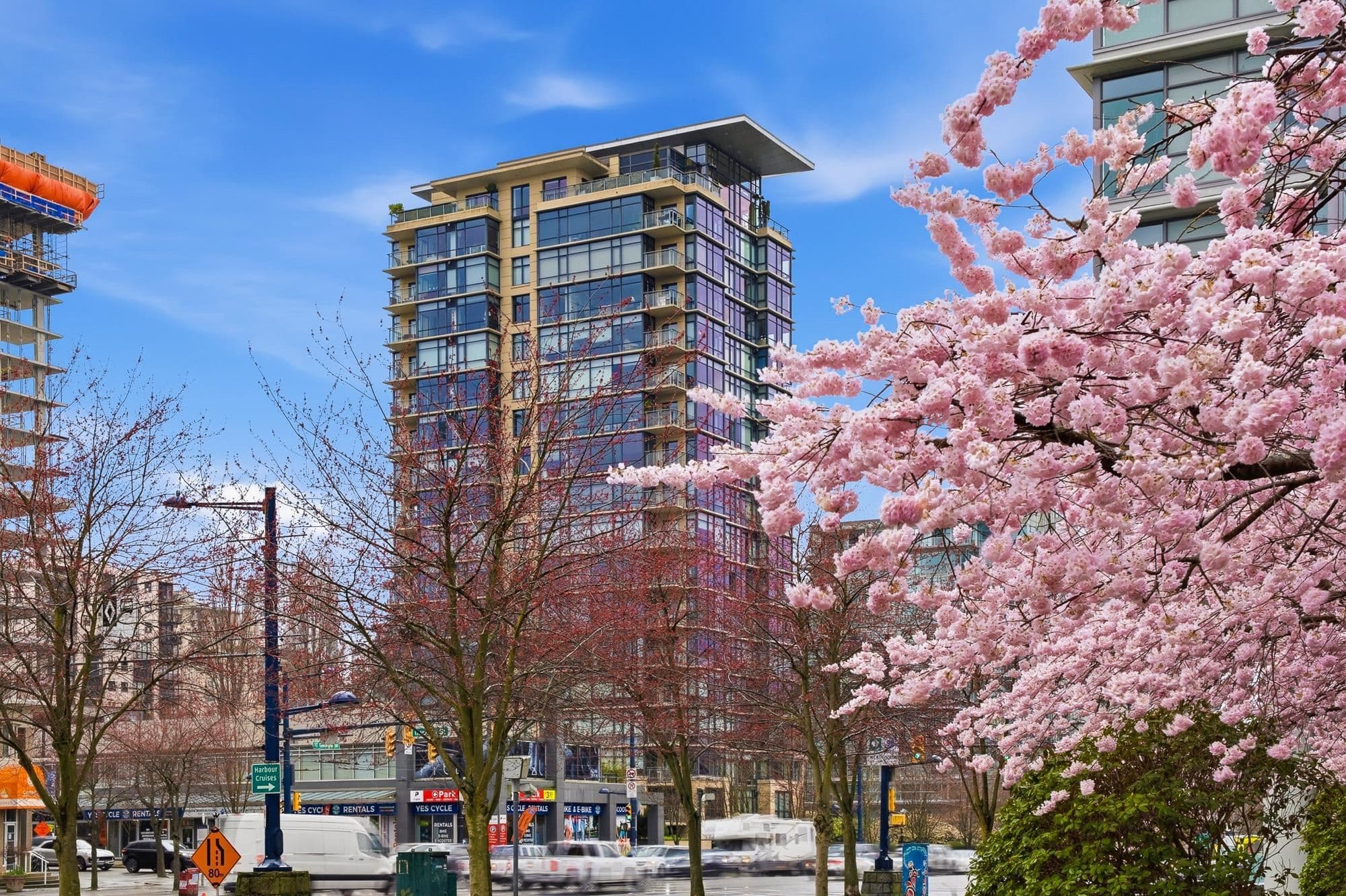 1602 - 1863 Alberni Street, Vancouver