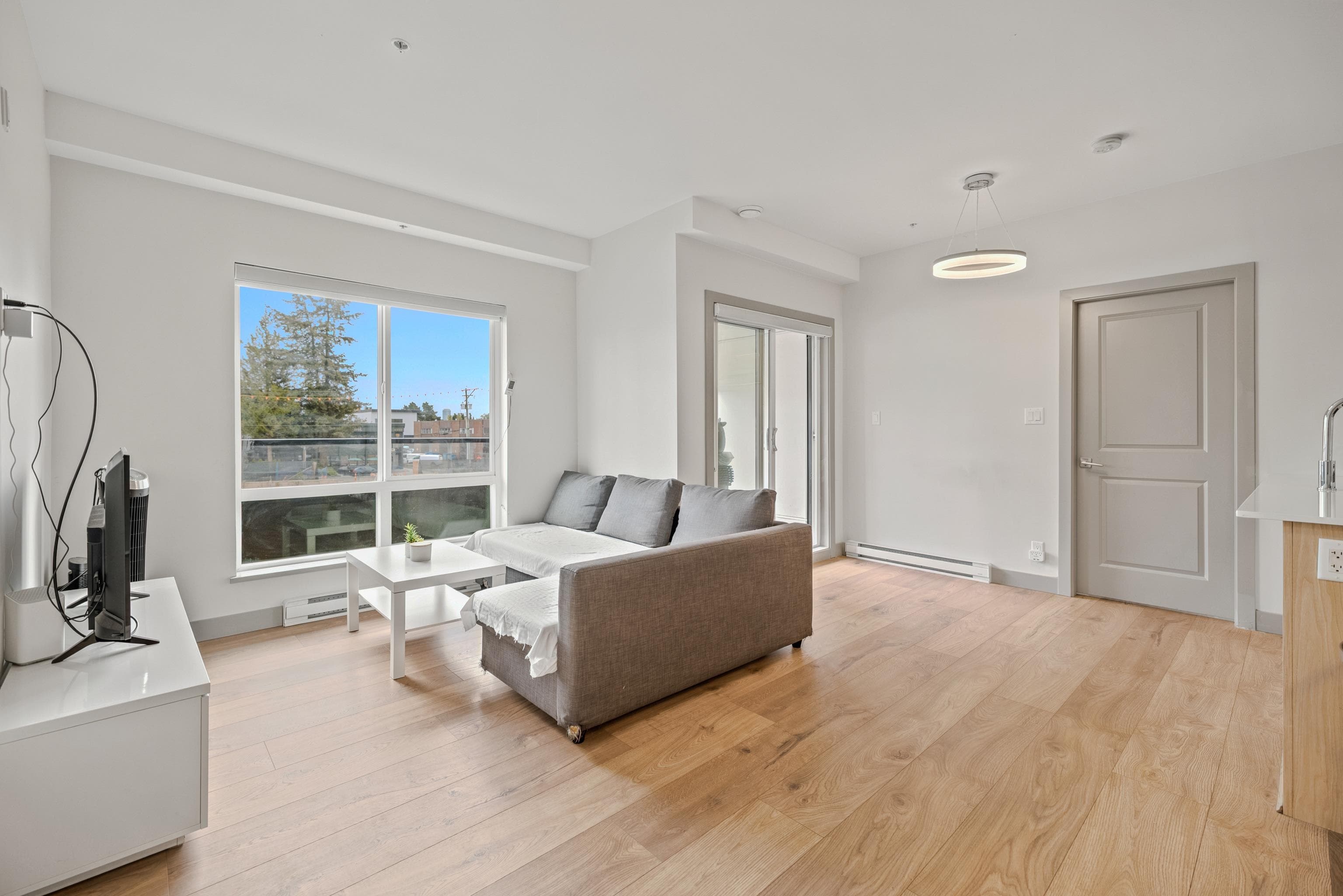 211 - 6968 Royal Oak Avenue, Burnaby, V5J 4J3 — photo 4