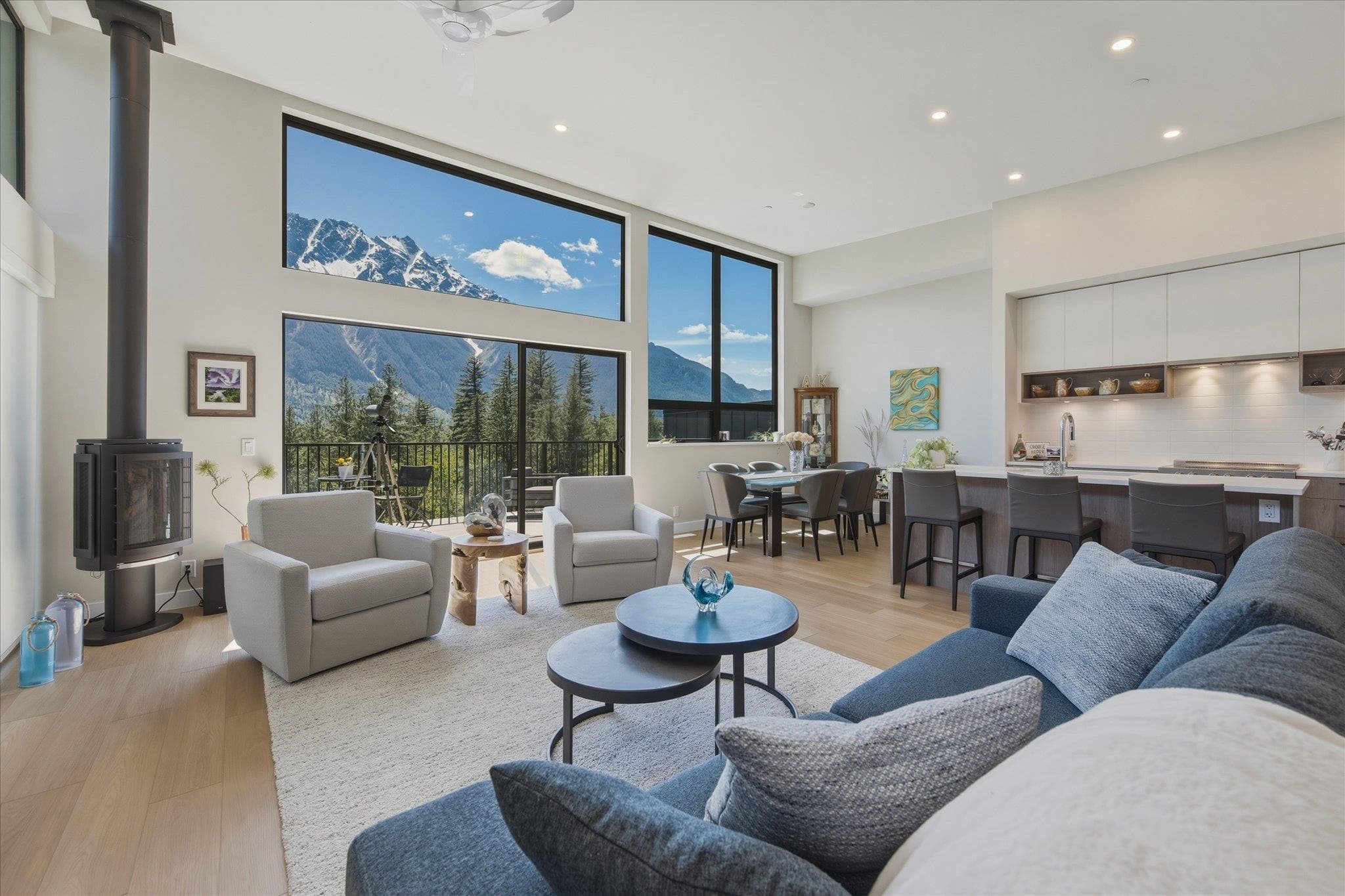 16 - 4000 Sunstone Way, Pemberton, V0N 2L3 — photo 2