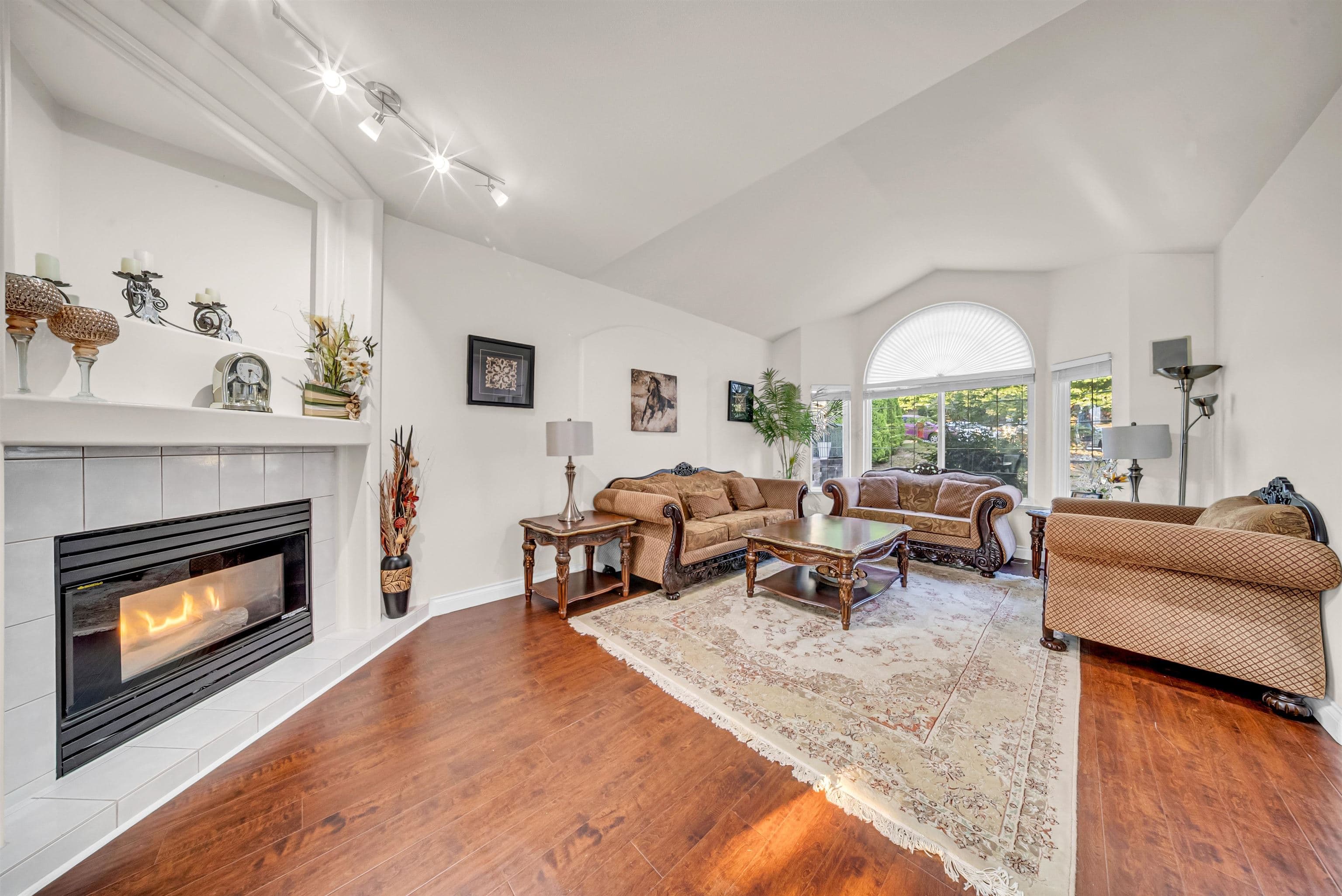 10442 Tamarack Crescent, Maple Ridge, V2W 1B5 — photo 5