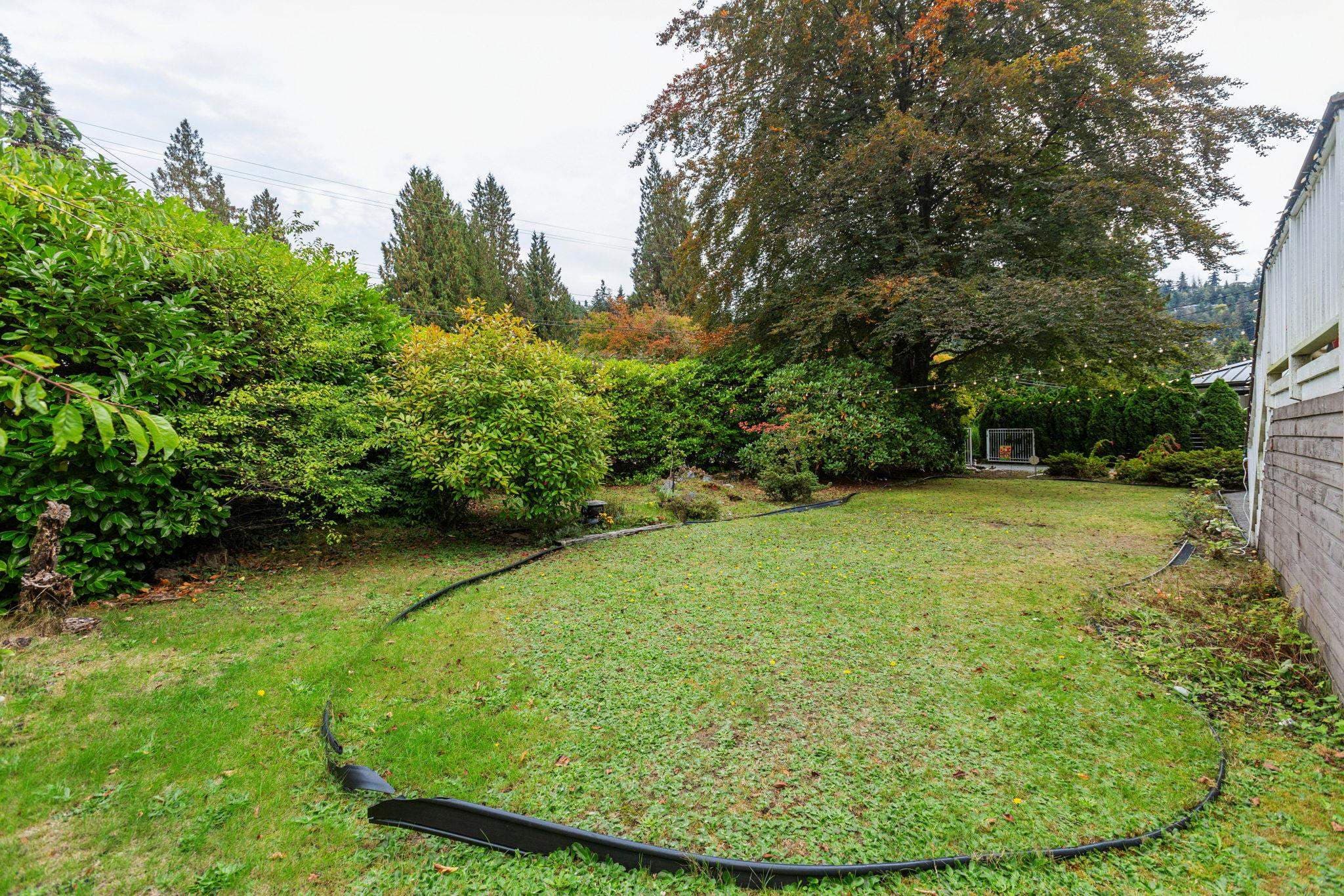 5607 Eagle Harbour Road, West Vancouver, V7W 1P4 — photo 4