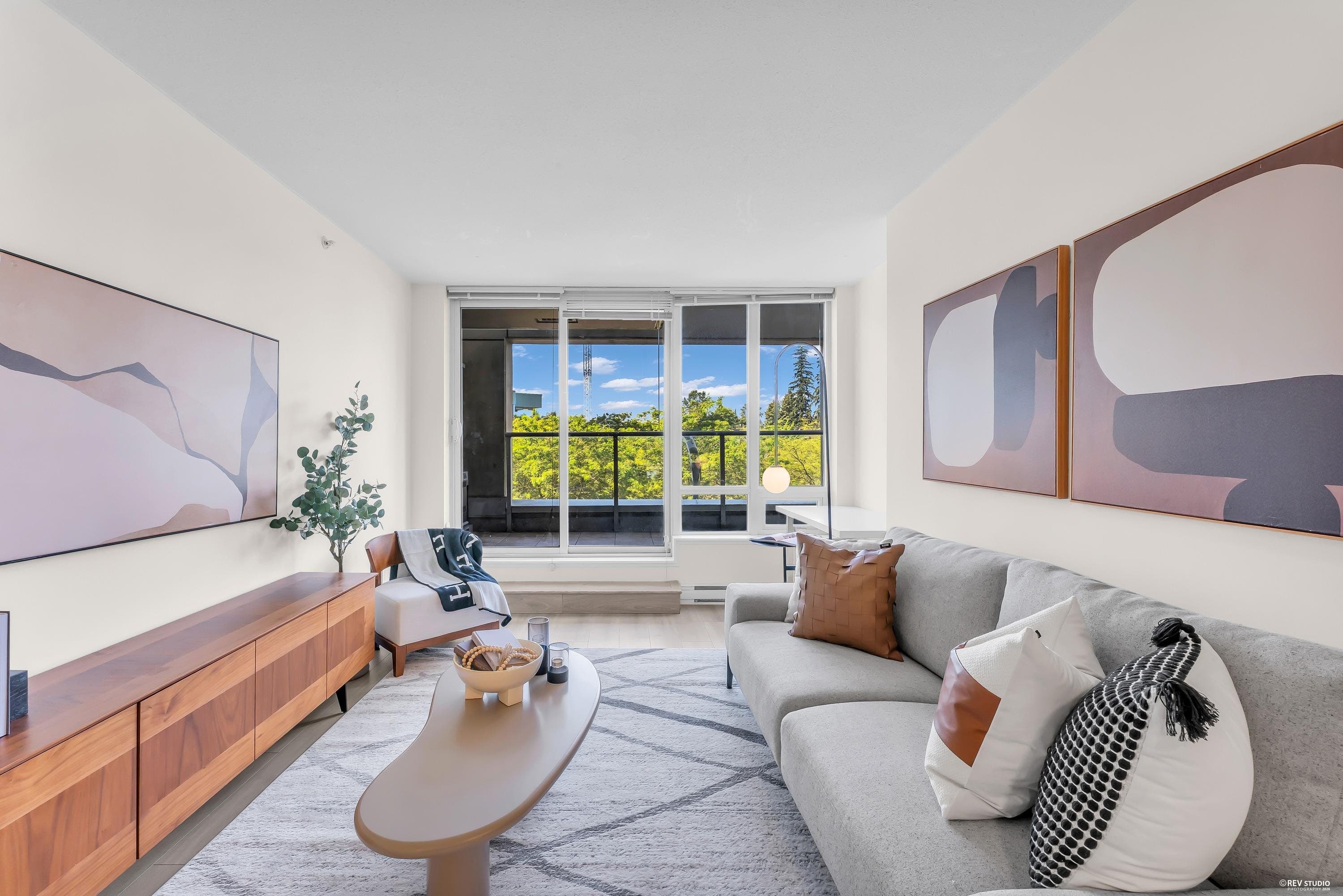 209 - 9981 Whalley Boulevard, Surrey, V3T 0G6 — photo 4