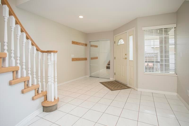 102 Viscount Place, New Westminster, V3M 6L4 — photo 3