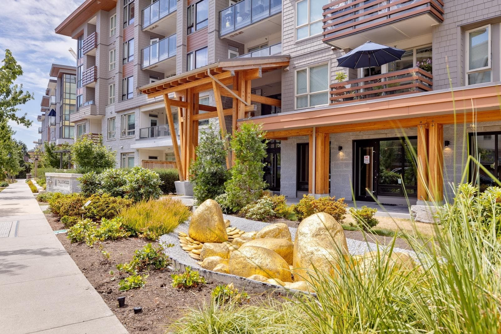 212 - 2663 Library Lane, North Vancouver, V7J 0B9 — photo 2