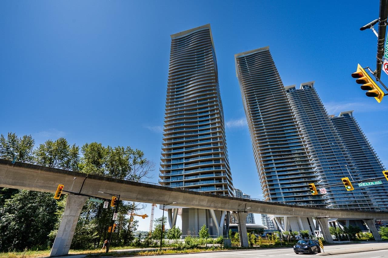 2208 - 4890 Lougheed Highway, Burnaby, V5C 0N2 — photo 1
