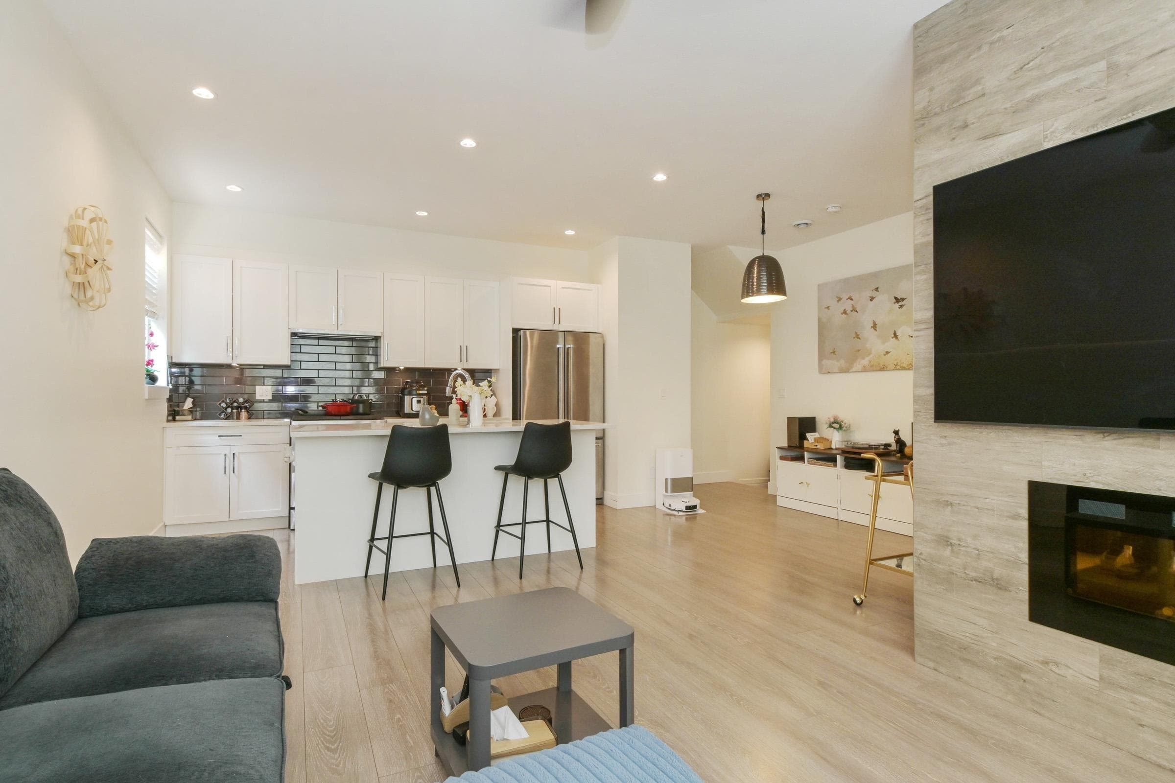 151 - 16433 19 Avenue, Surrey, V4A 9M5 — photo 5