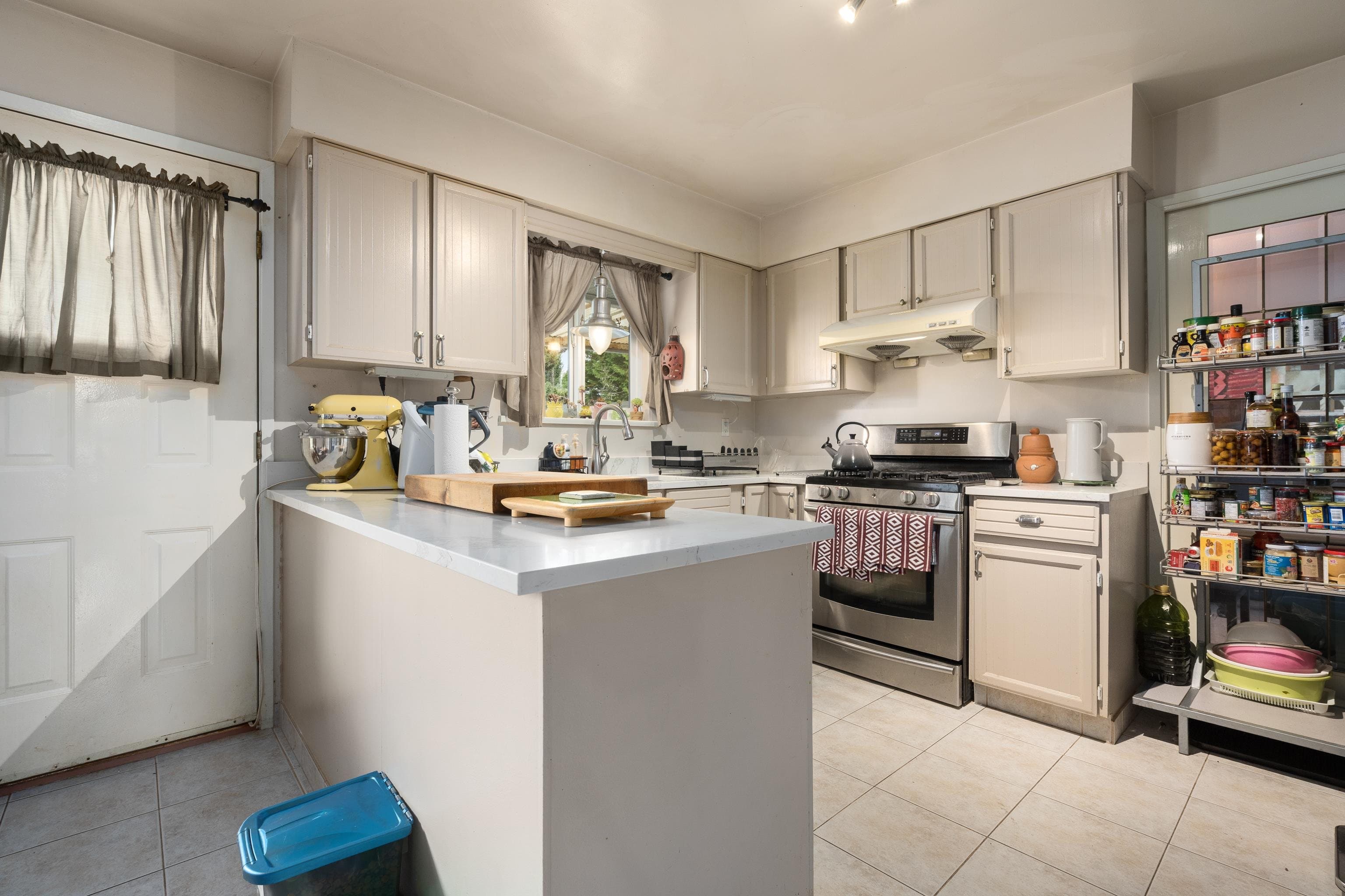 3850 Moscrop Street, Burnaby, V5G 2C9 — photo 5