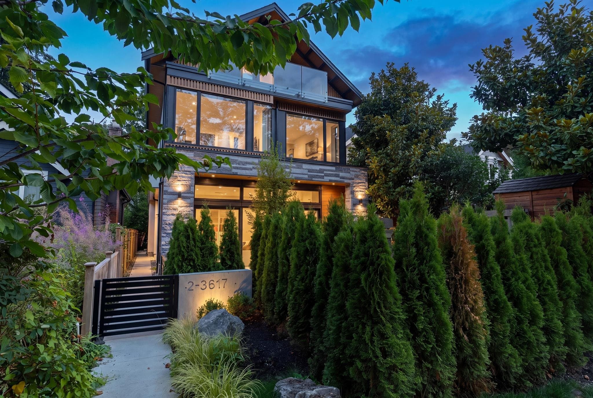 2 - 3617 W 12th Avenue, Vancouver
