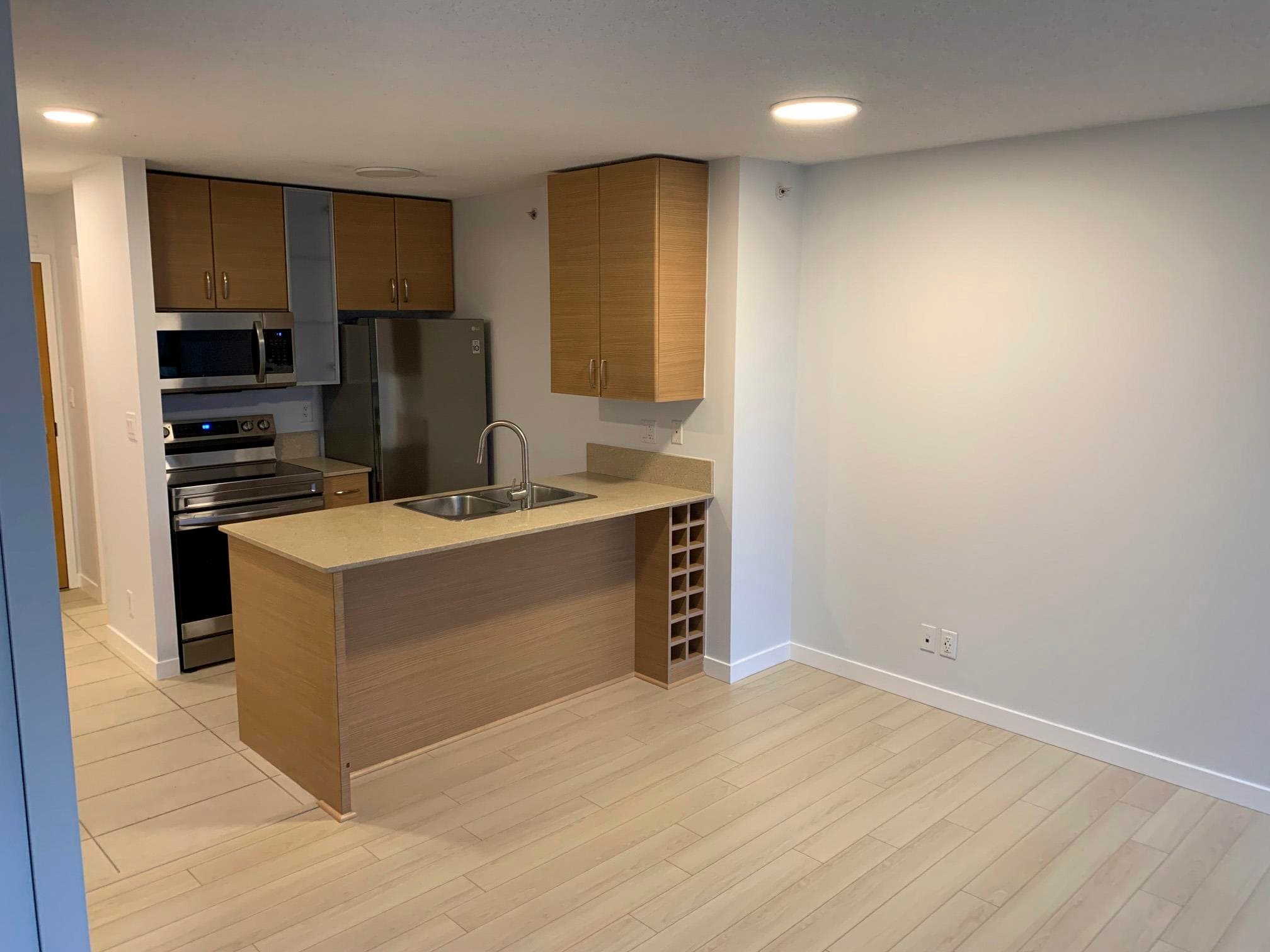 908 - 909 Mainland Street, Vancouver