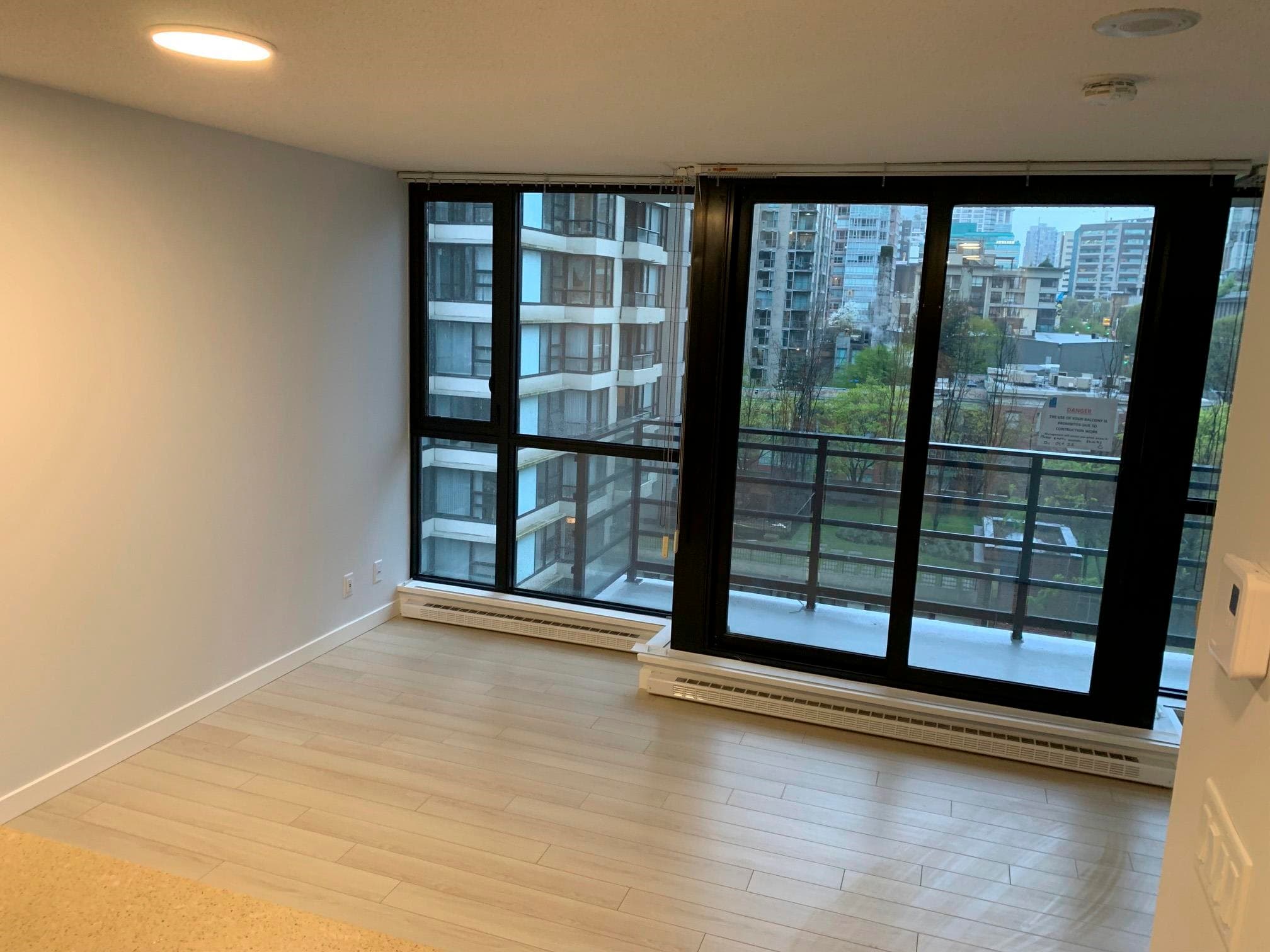 908 - 909 Mainland Street, Vancouver, V6B 1S3 — photo 4