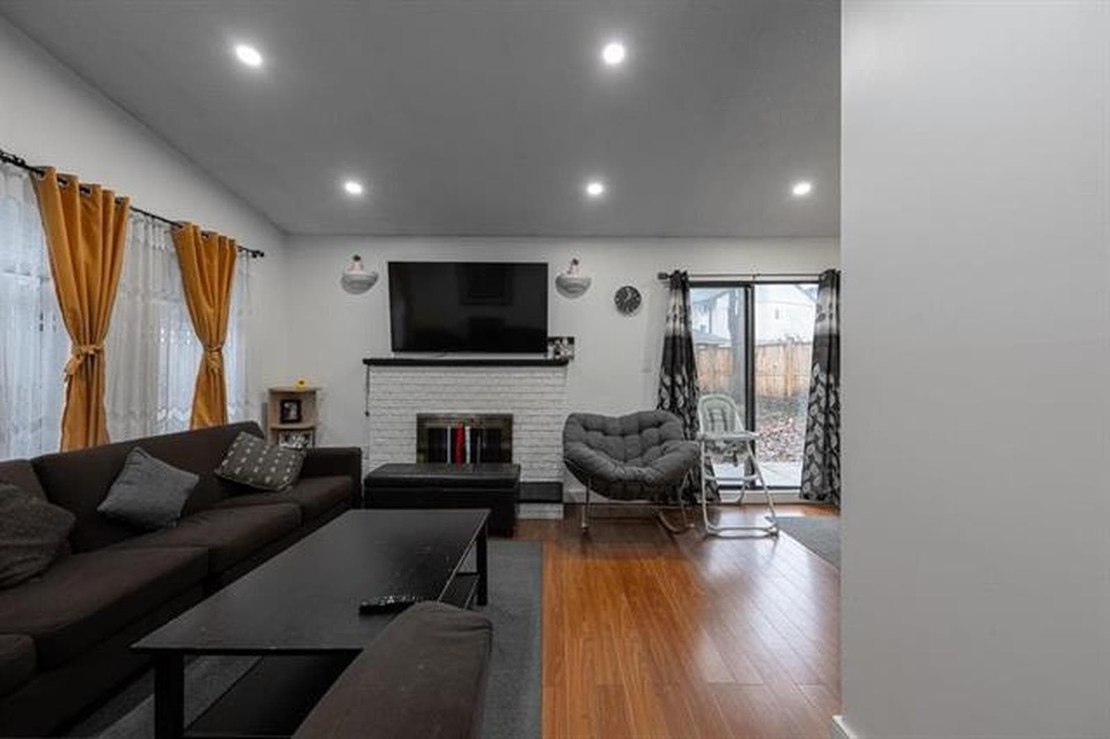 7366 128a Street, Surrey, V3W 7G9 — photo 3