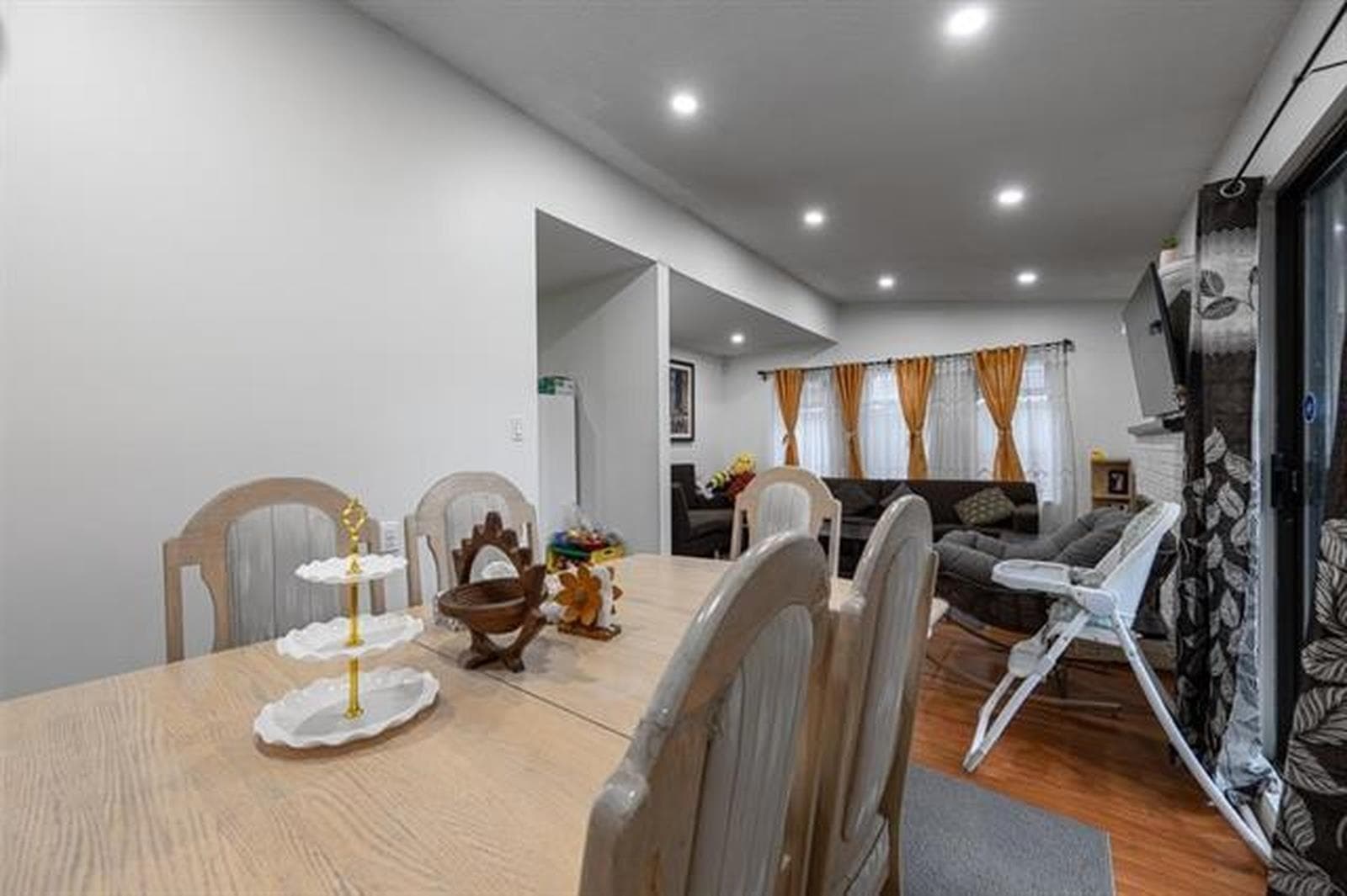 7366 128a Street, Surrey, V3W 7G9 — photo 4