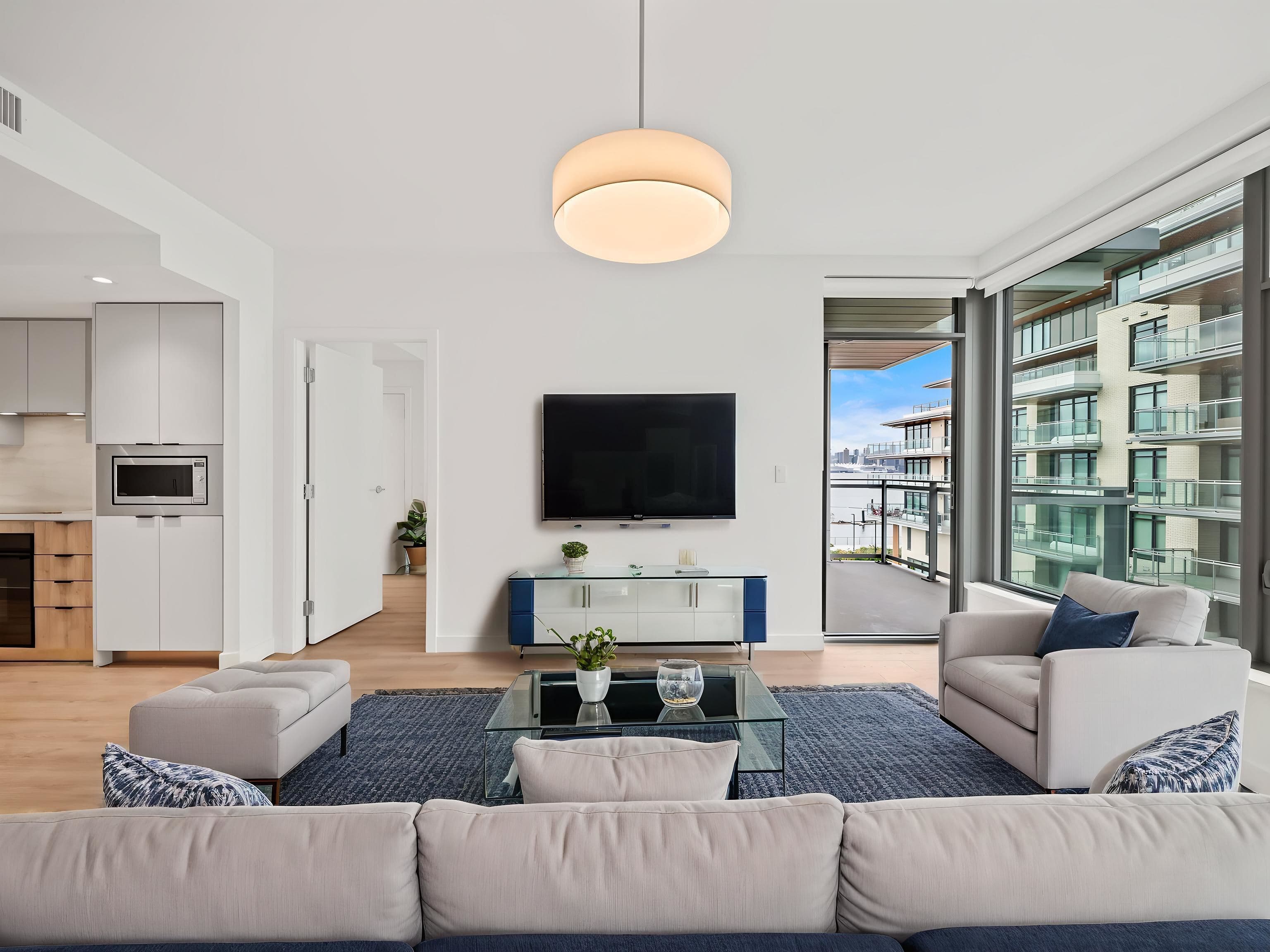 425 - 755 Harbourside Drive, North Vancouver, V7P 0G1 — photo 2