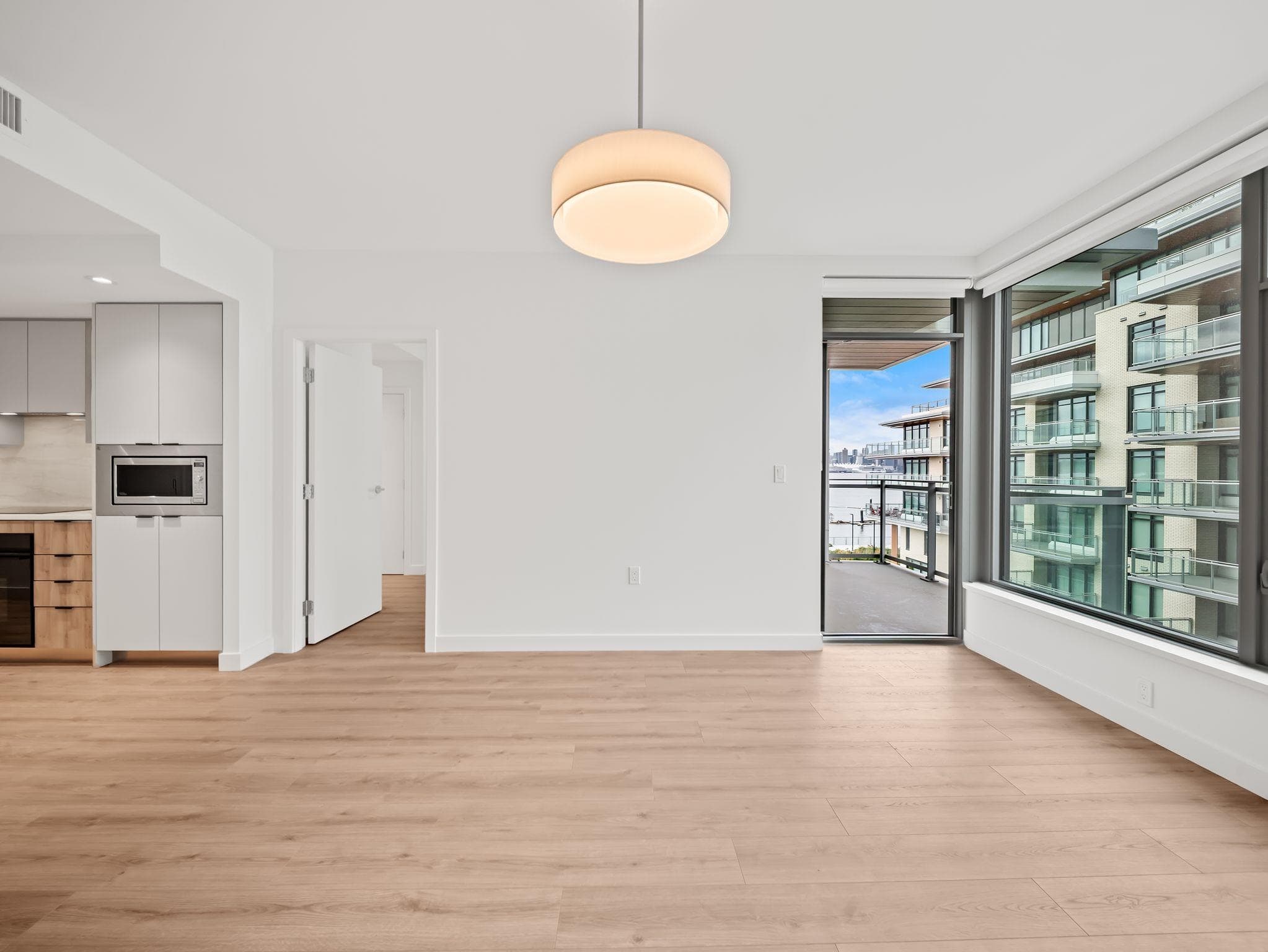 425 - 755 Harbourside Drive, North Vancouver, V7P 0G1 — photo 3