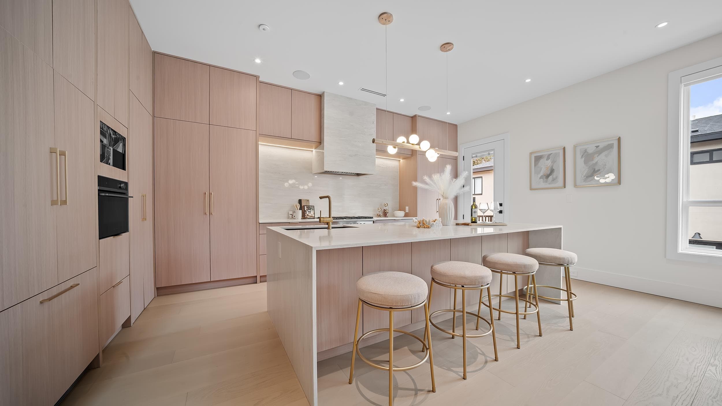 2 - 6070 Elgin Avenue, Burnaby, V5H 3S4 — photo 2