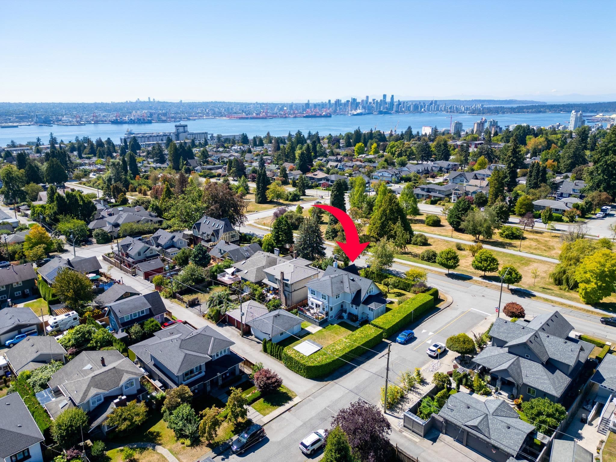 952 Grand Boulevard, North Vancouver, V7L 3W8 — photo 3