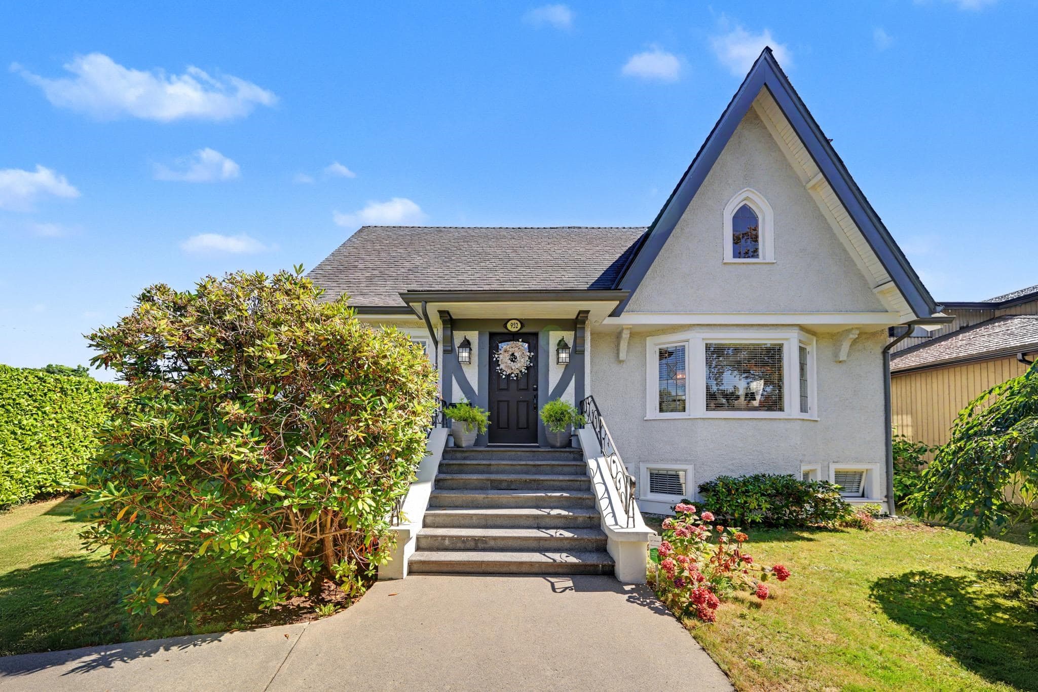 952 Grand Boulevard, North Vancouver, V7L 3W8 — photo 1