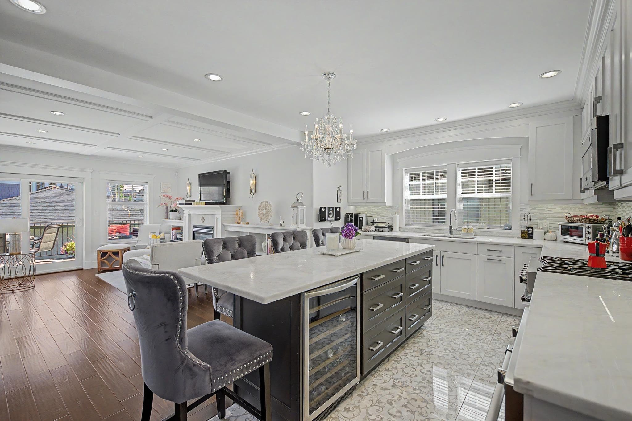 952 Grand Boulevard, North Vancouver, V7L 3W8 — photo 4
