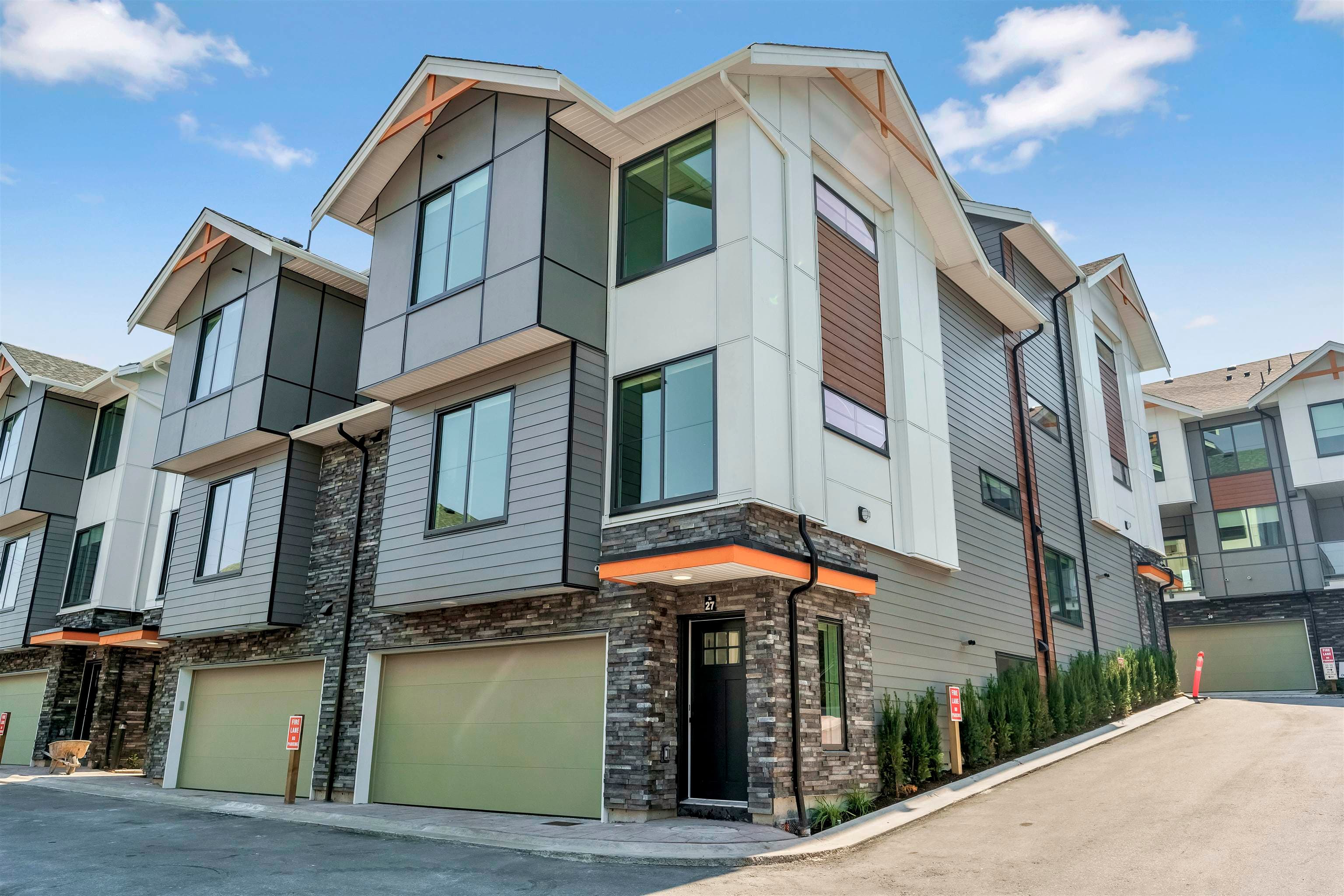 26 - 6035 141 Street, Surrey, V3X 0L6 — photo 2