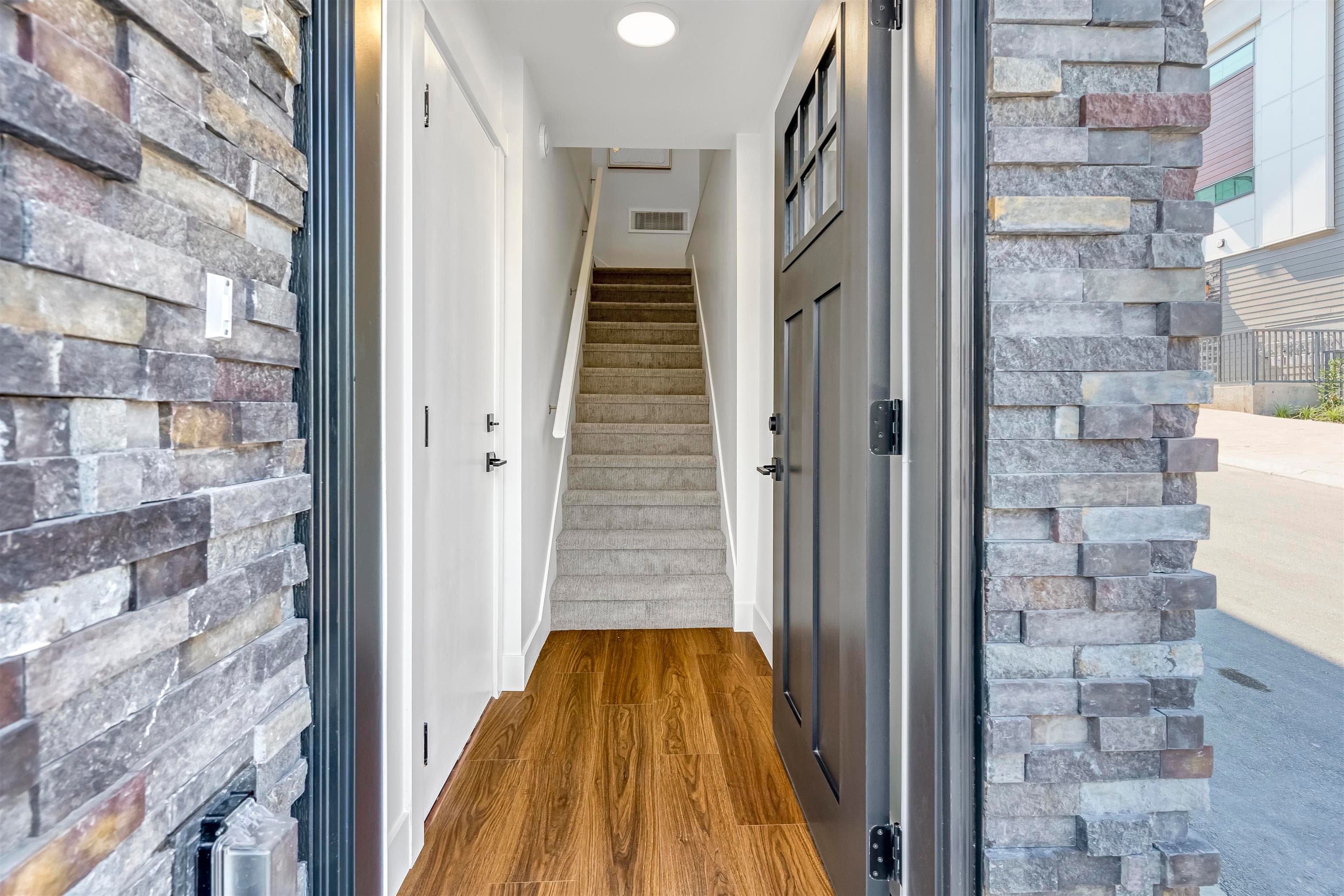 26 - 6035 141 Street, Surrey, V3X 0L6 — photo 5