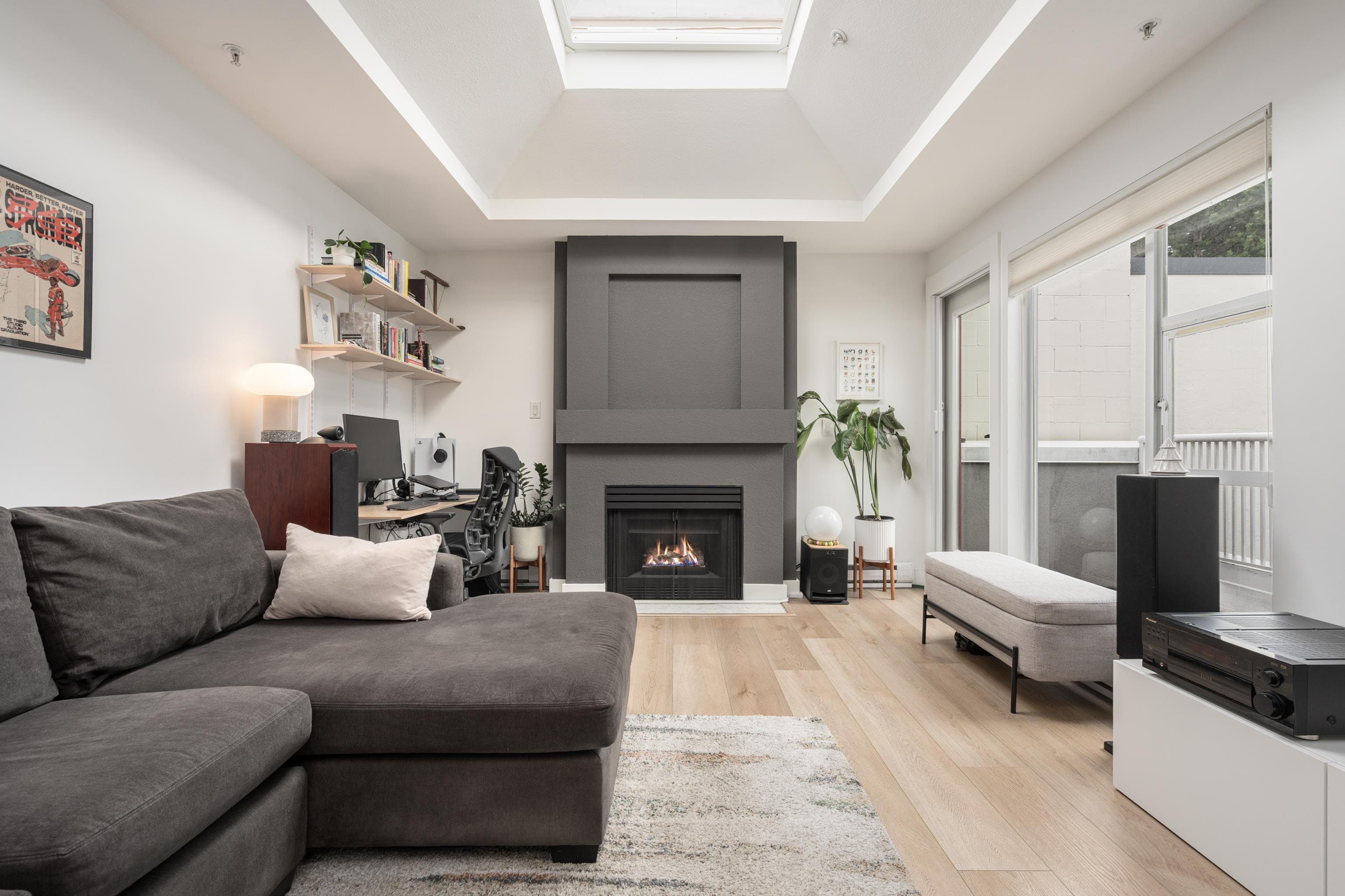 407 - 1333 W 7th Avenue, Vancouver, V6H 1B8 — photo 1