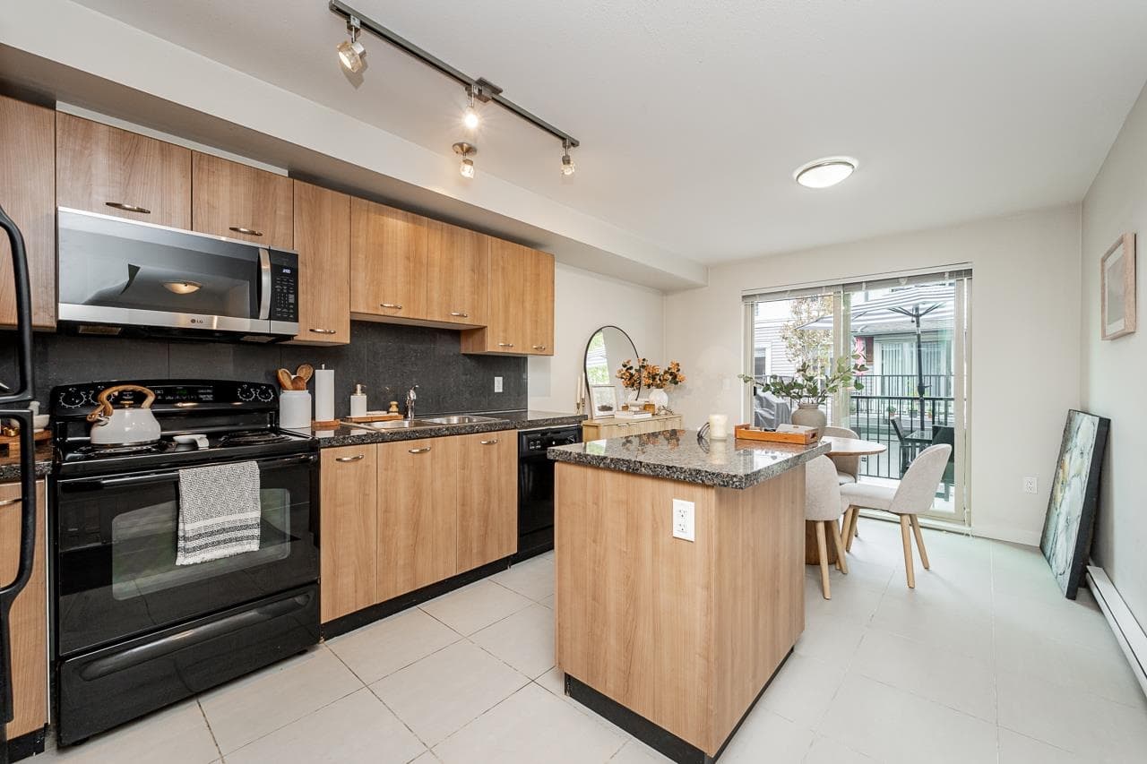 80 - 6671 121 Street, Surrey, V3W 1T9 — photo 4