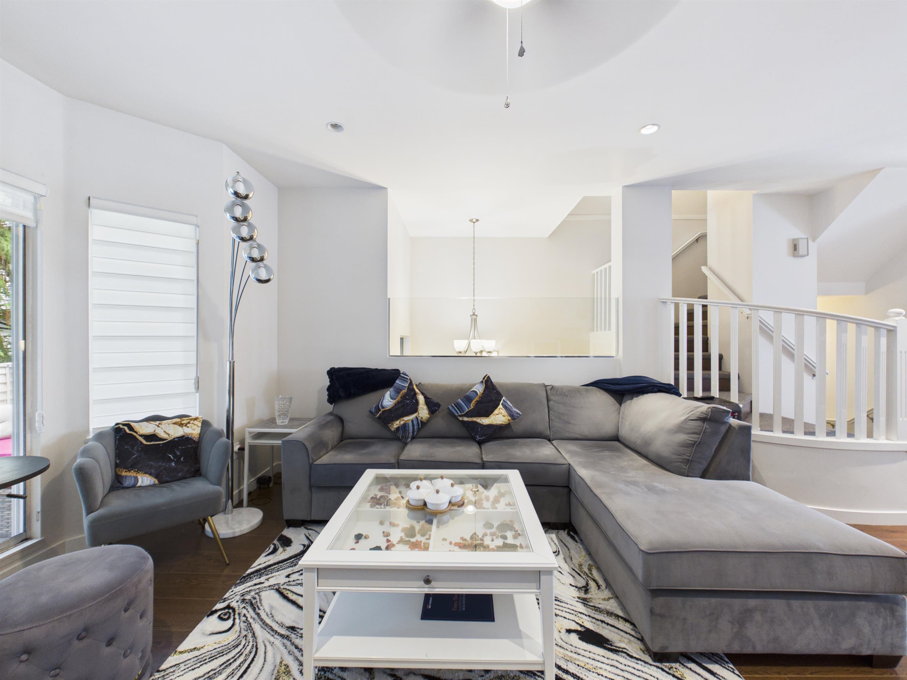 8 - 6700 Rumble Street, Burnaby, V5E 4H7 — photo 3