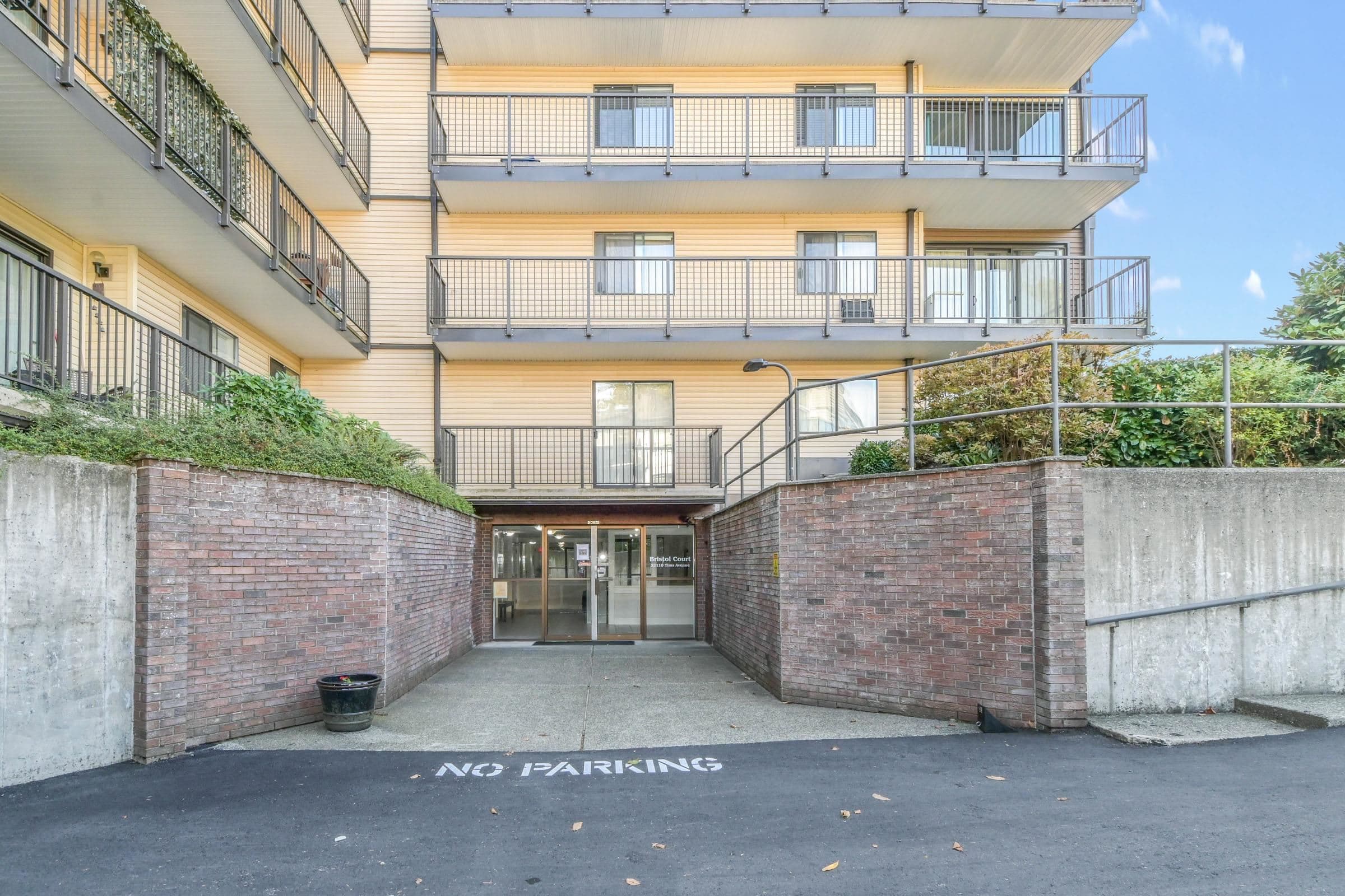 308 - 32110 Tims Avenue, Abbotsford, V2T 2H4 — photo 2