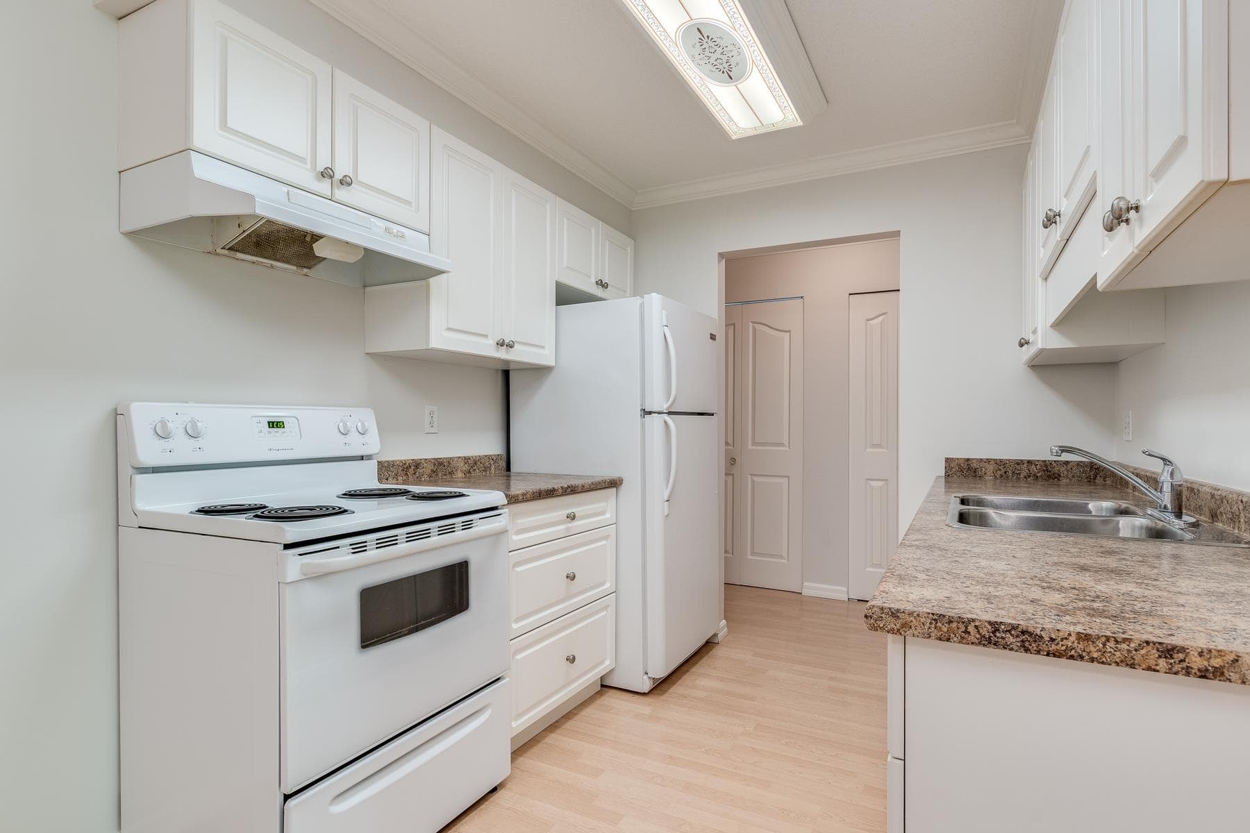205 - 1200 Pacific Street, Coquitlam, V3B 6K2 — photo 4