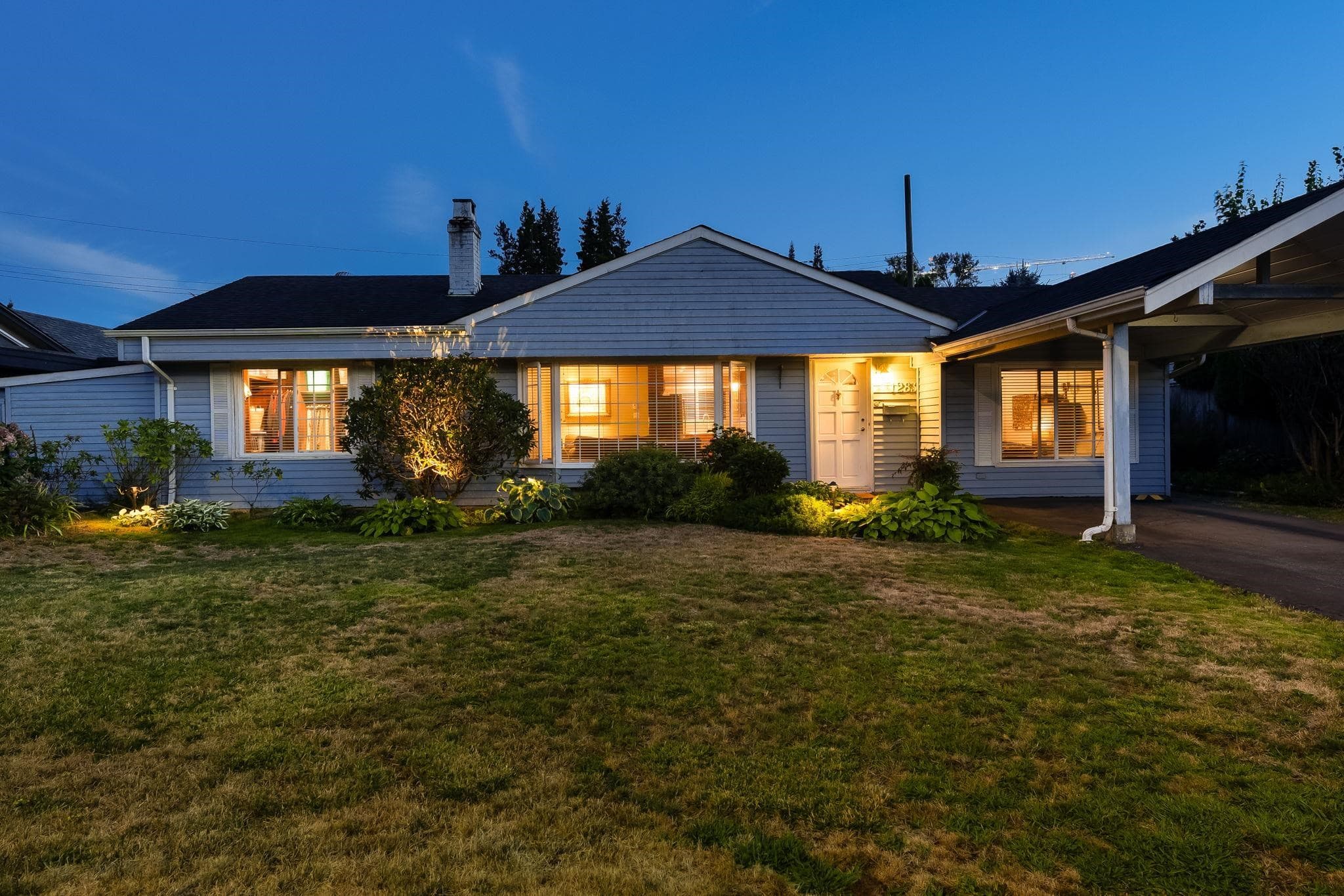 1283 Pinewood Crescent, North Vancouver, V7P 1G1 — photo 1