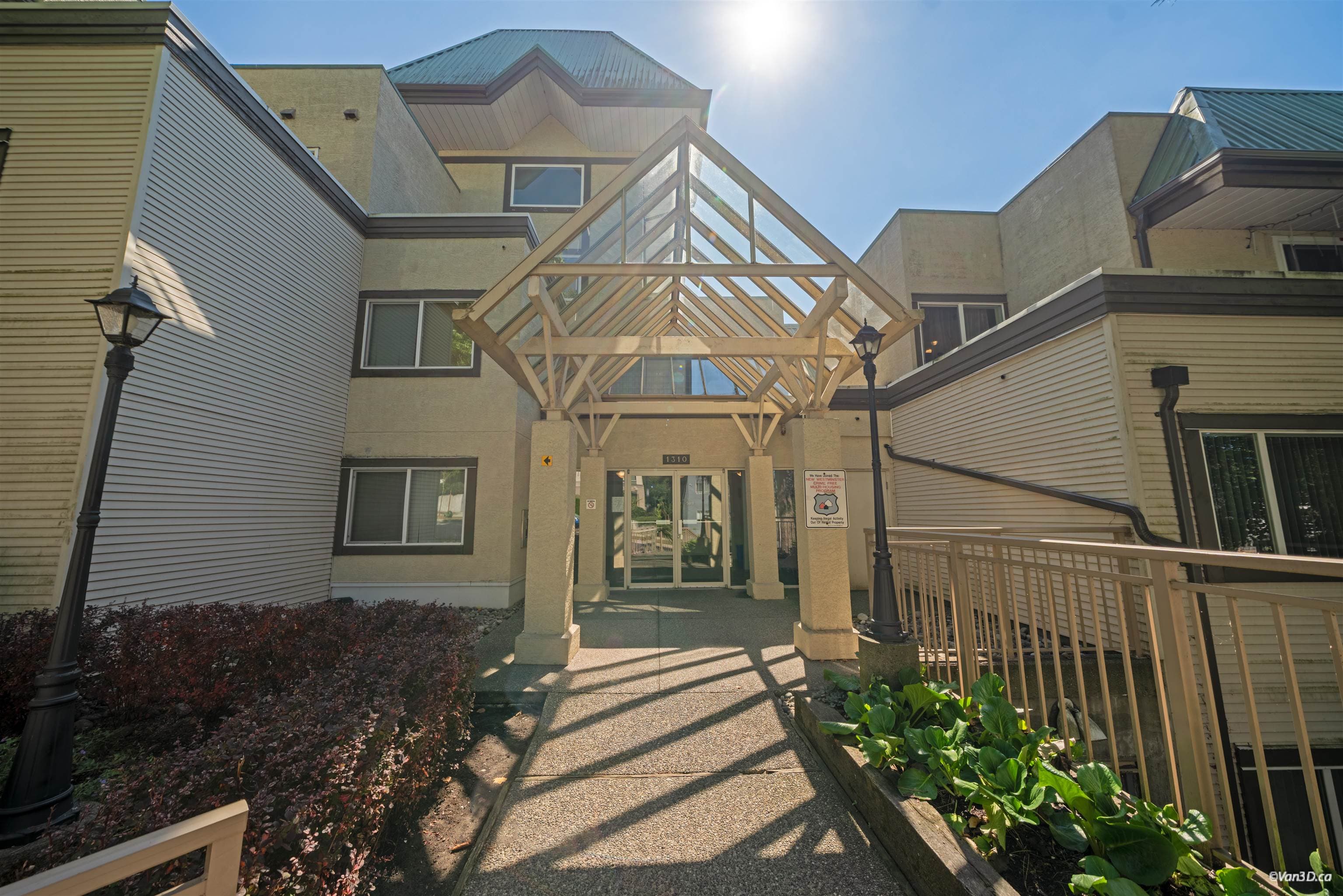 817 - 1310 Cariboo Street, New Westminster, V3M 1X2 — photo 2