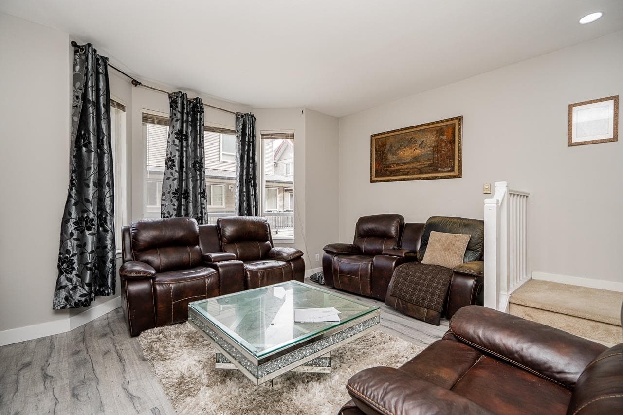 11 - 16772 61 Avenue, Surrey, V3S 4P2 — photo 1