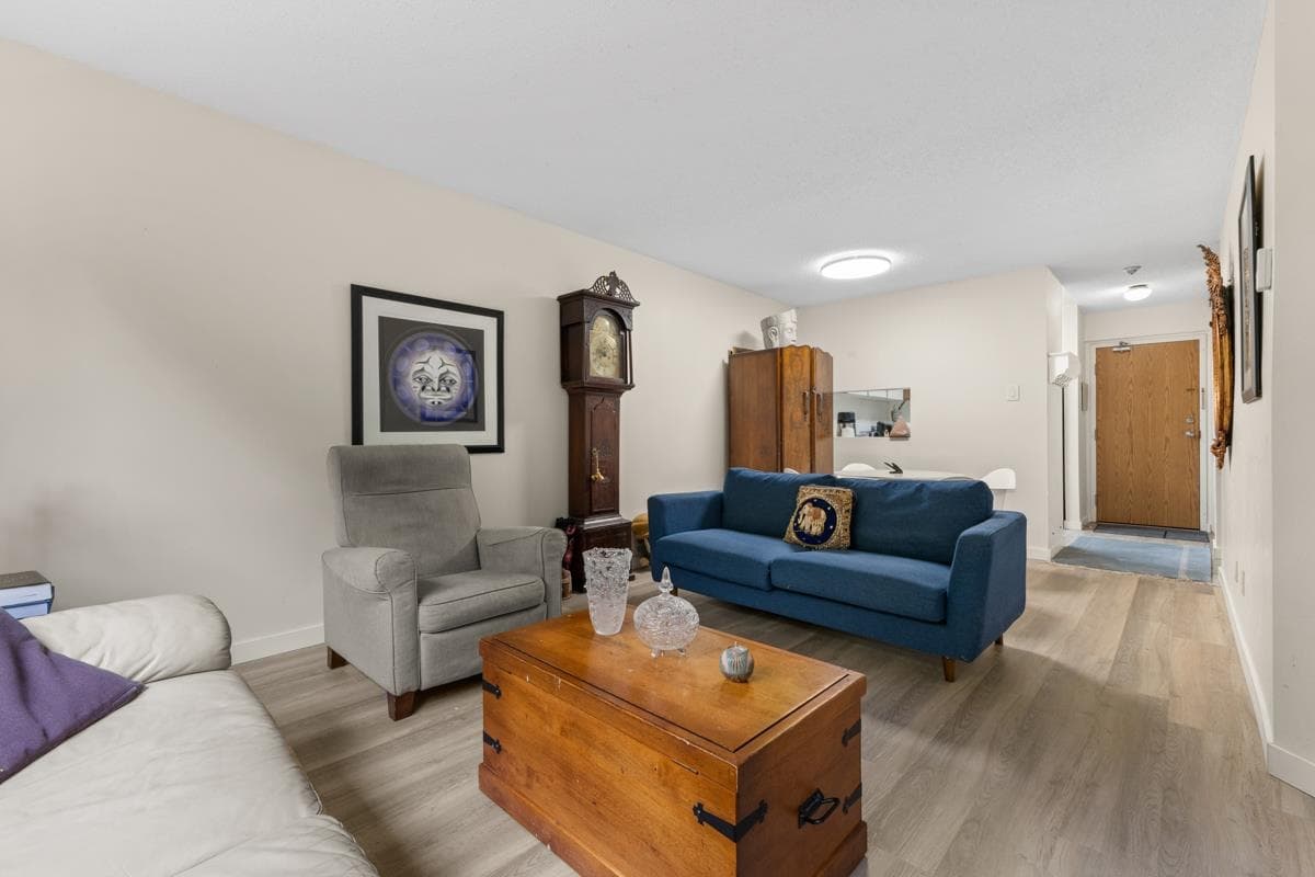 202 - 1080 Broughton Street, Vancouver, V6G 2A8 — photo 2