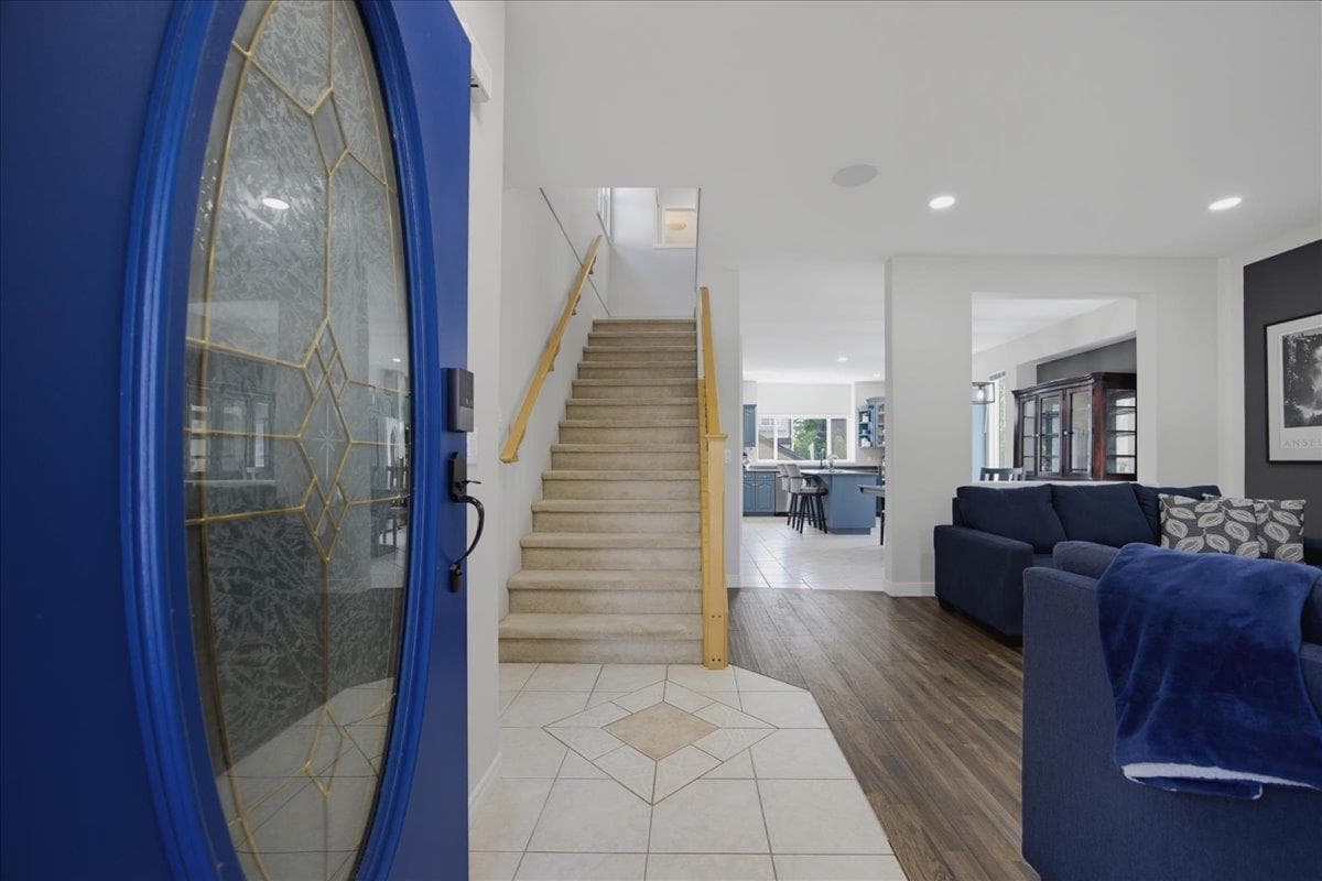 24030 102a Avenue, Maple Ridge, V2W 2A2 — photo 4