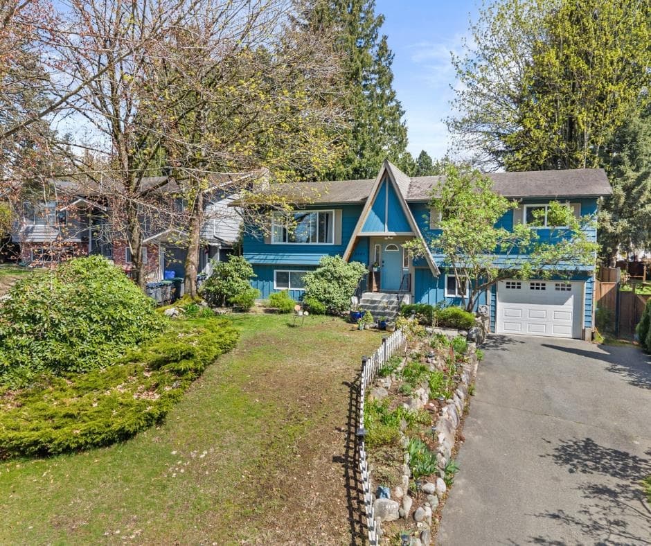 5866 179a Street, Surrey, V3S 4K3 — photo 1