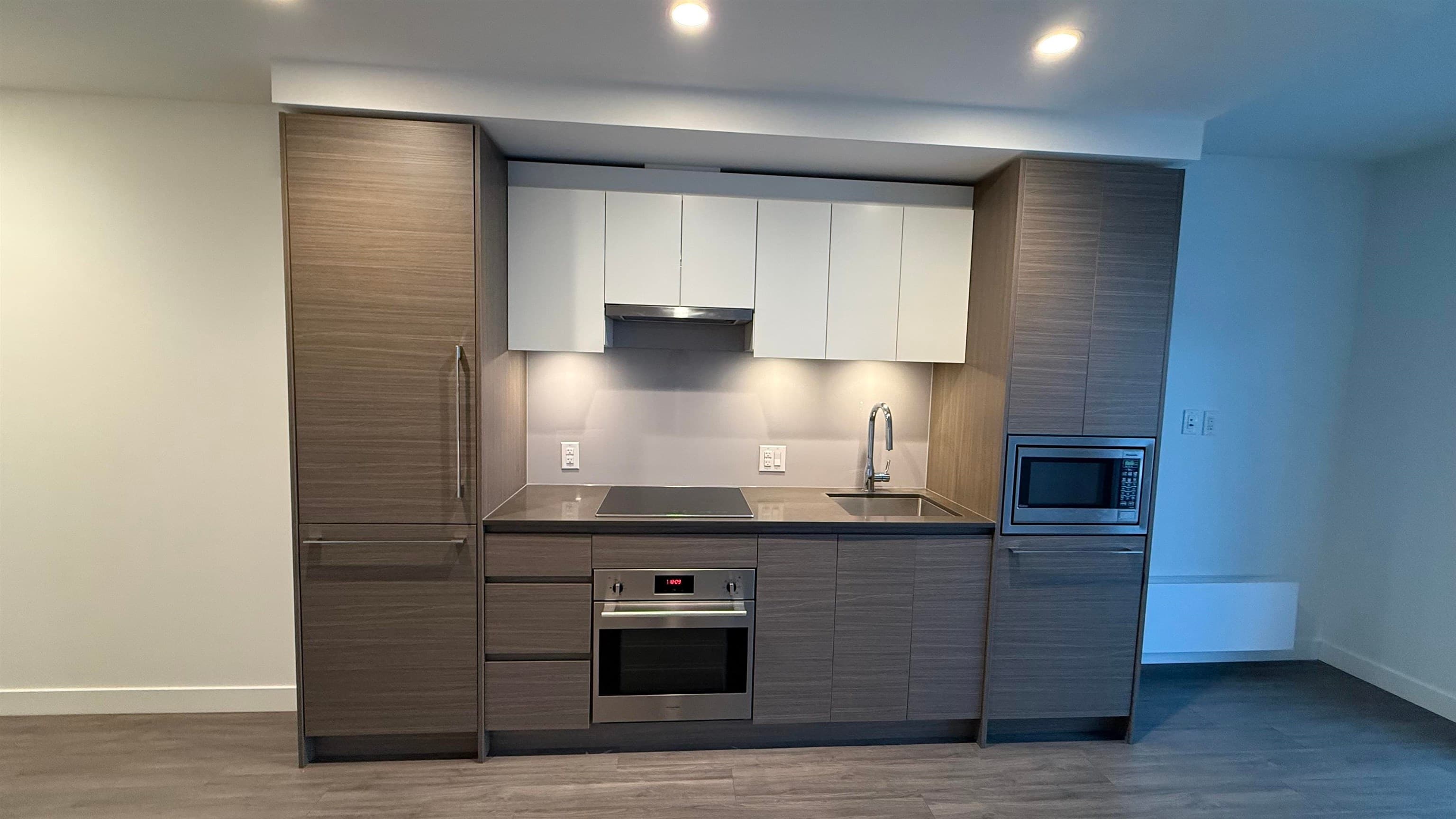 512 - 13615 Fraser Highway, Surrey, V3T 0P7 — photo 3