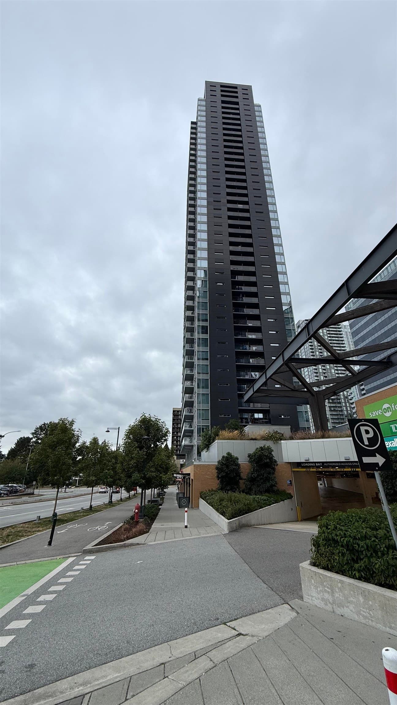 512 - 13615 Fraser Highway, Surrey