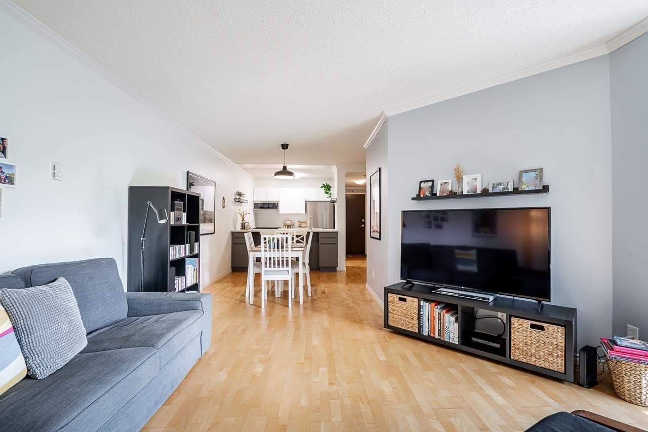 303 - 1510 W 1st Avenue, Vancouver, V6J 4S3 — photo 2