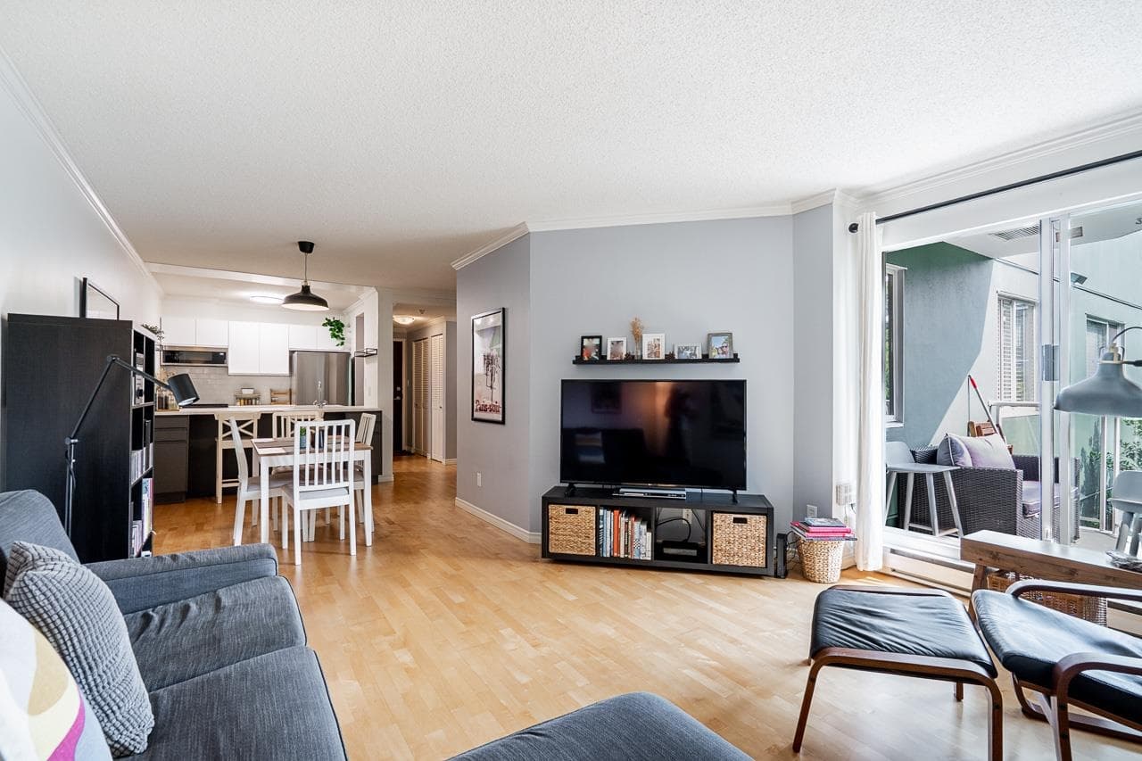 303 - 1510 W 1st Avenue, Vancouver, V6J 4S3 — photo 3