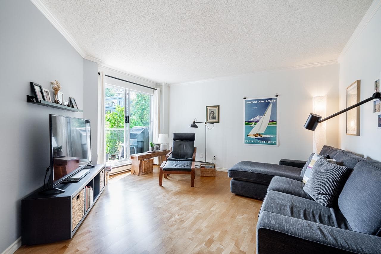 303 - 1510 W 1st Avenue, Vancouver, V6J 4S3 — photo 1