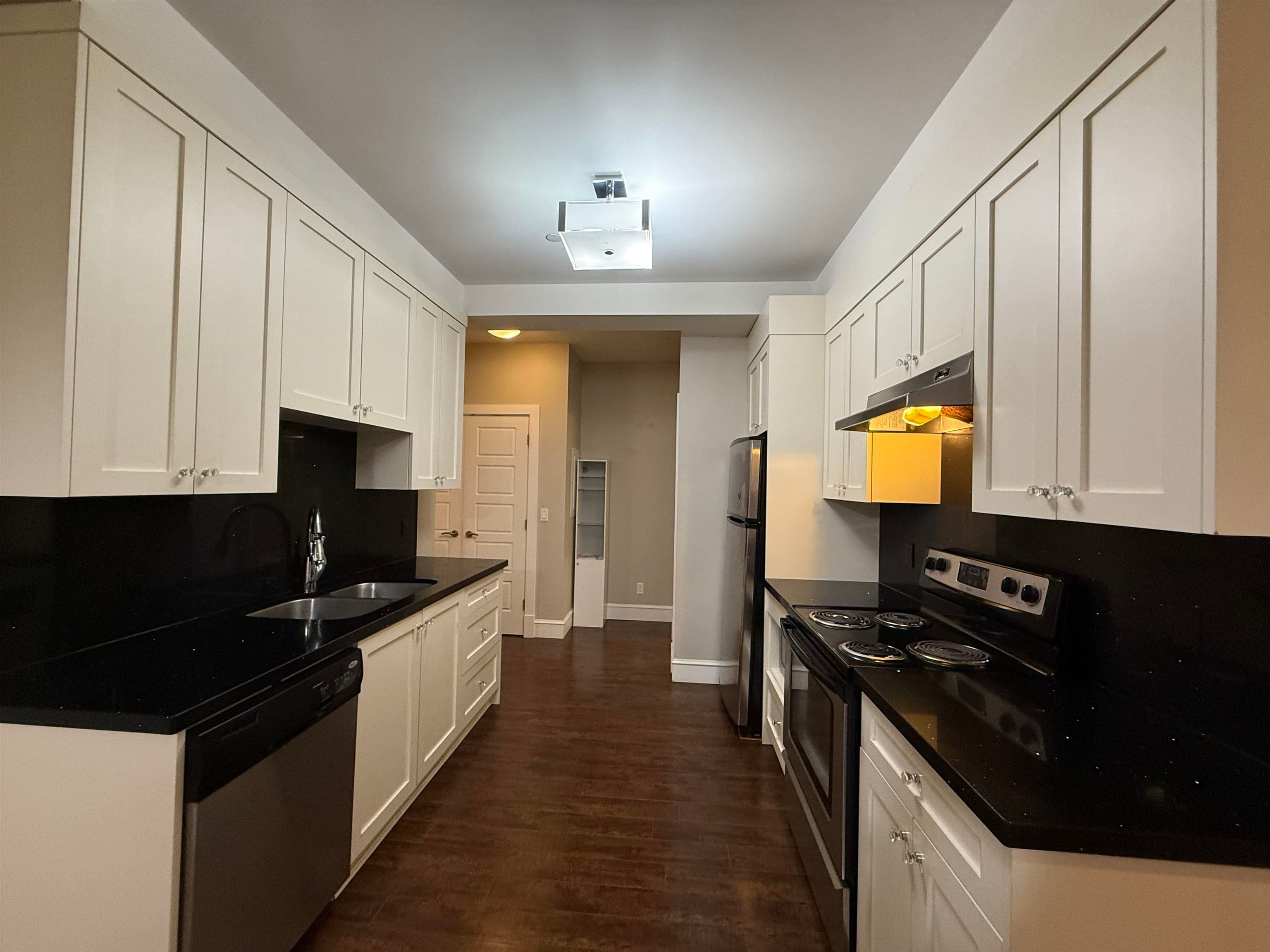Basement Suite - 1498 Palmerston Avenue, West Vancouver, V7T 2H7 — photo 5