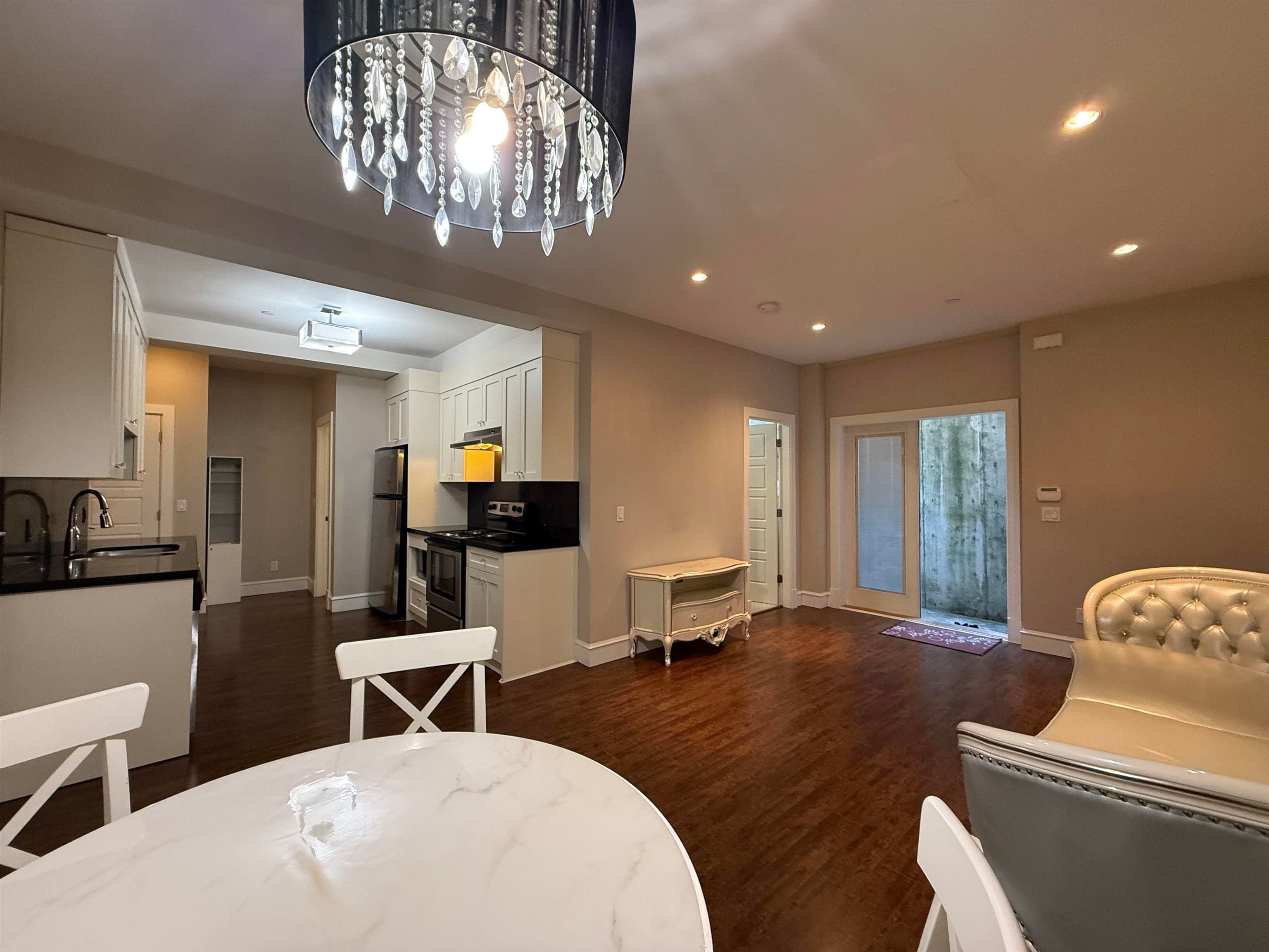 Basement Suite - 1498 Palmerston Avenue, West Vancouver, V7T 2H7 — photo 4