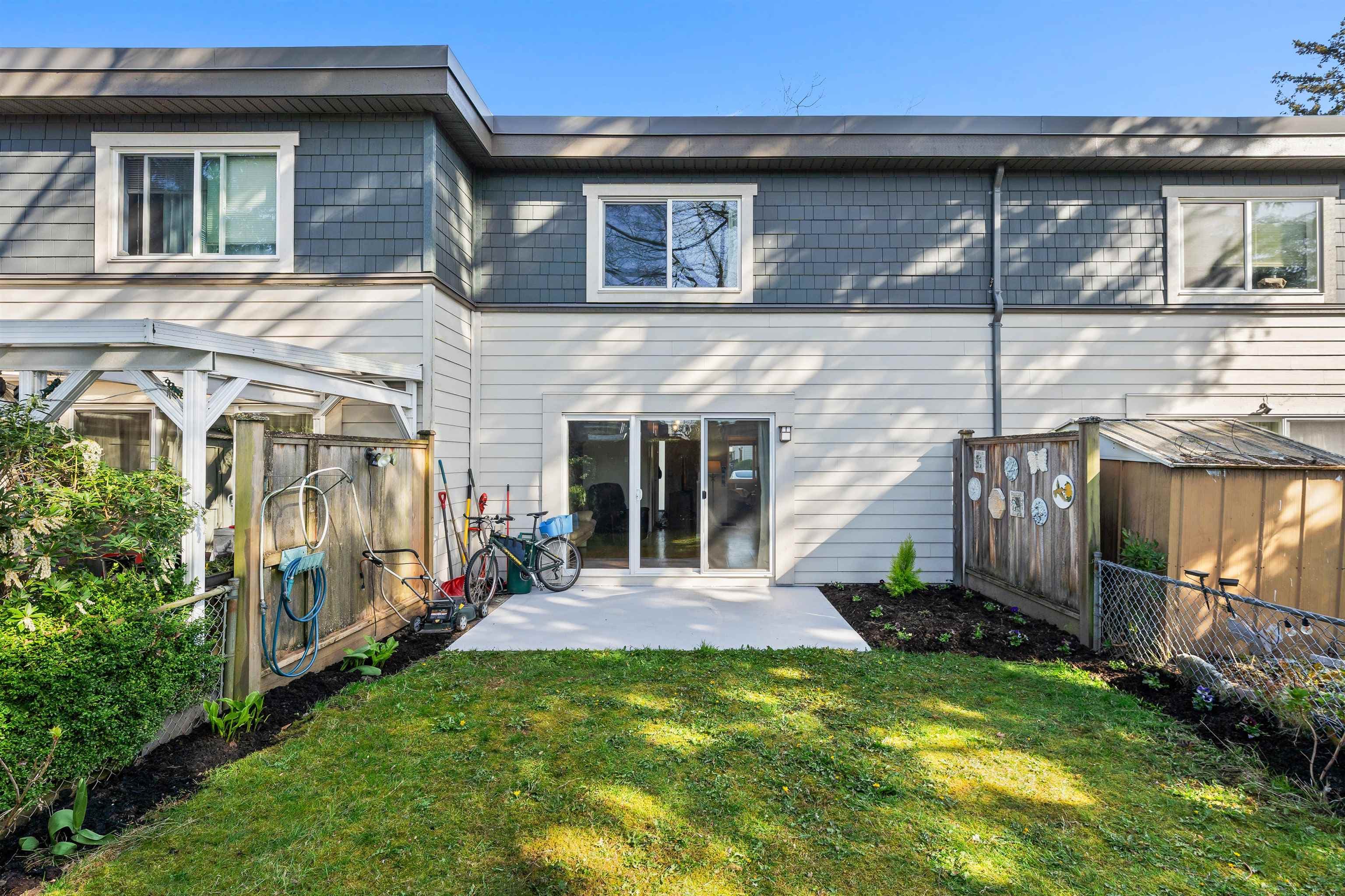 42 - 3151 Springfield Drive, Richmond, V7E 1Y9 — photo 1