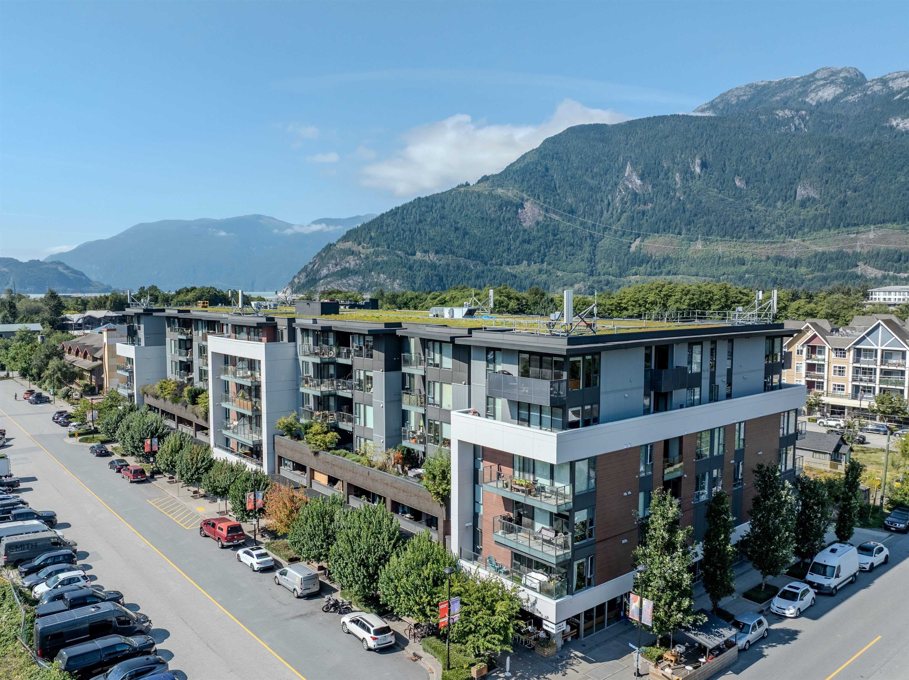 203 - 37881 Cleveland Avenue, Squamish, V8B 0Z7 — photo 1