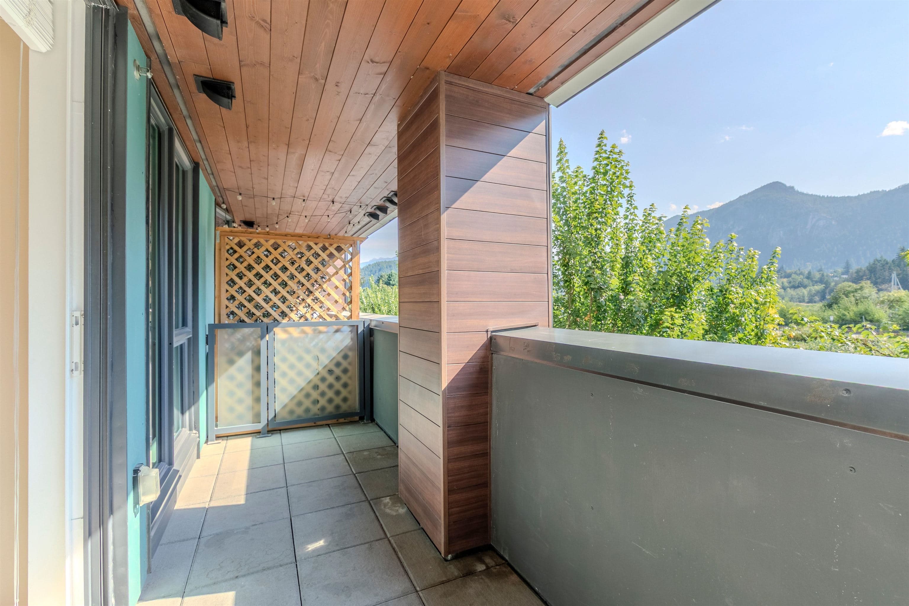 203 - 37881 Cleveland Avenue, Squamish, V8B 0Z7 — photo 5