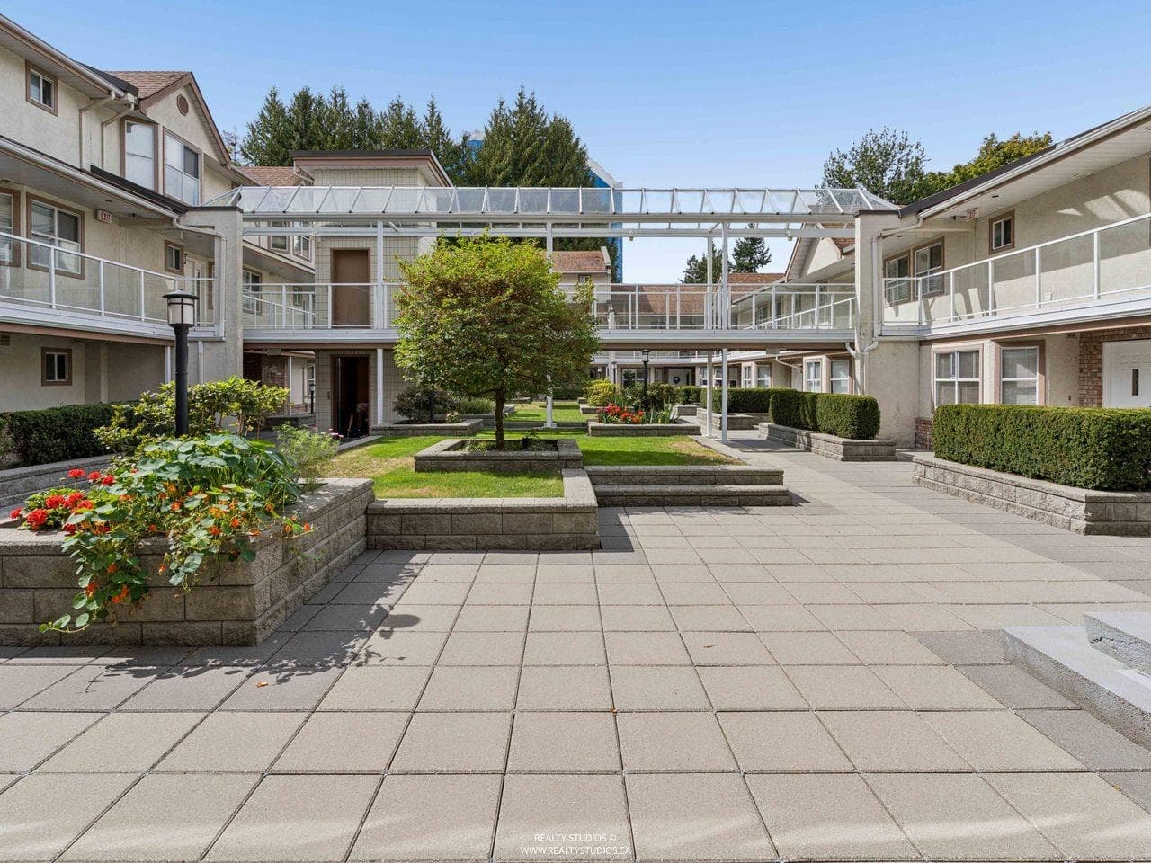 21 - 5575 Patterson Avenue, Burnaby, V5H 2M6 — photo 1