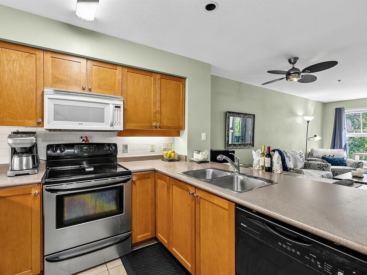 308 - 38 Seventh Avenue, New Westminster, V3L 5W2 — photo 3