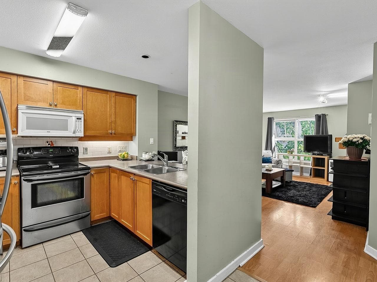 308 - 38 Seventh Avenue, New Westminster, V3L 5W2 — photo 5